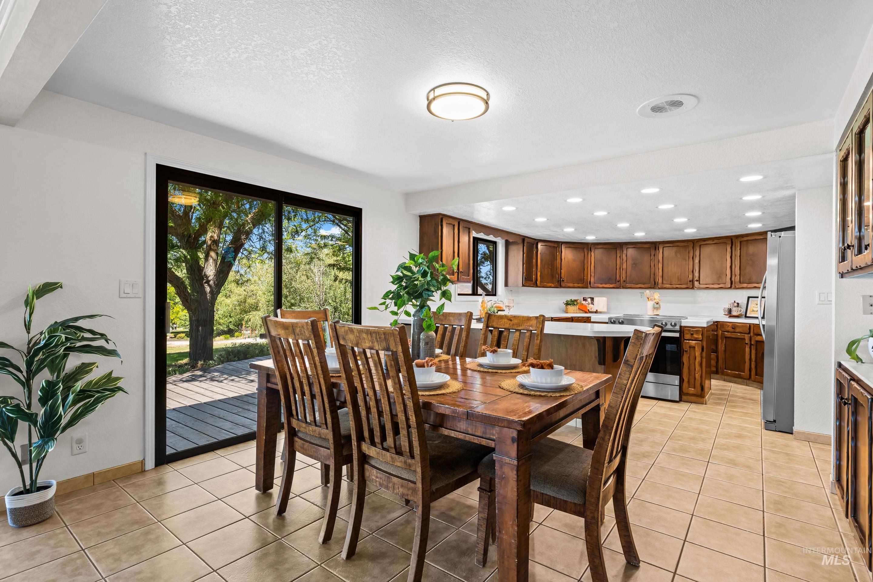 4501 Marvel Lane, Emmett, Idaho 83617-0000, 4 Bedrooms, 2.5 Bathrooms, Residential For Sale, Price $650,000,MLS 98992971