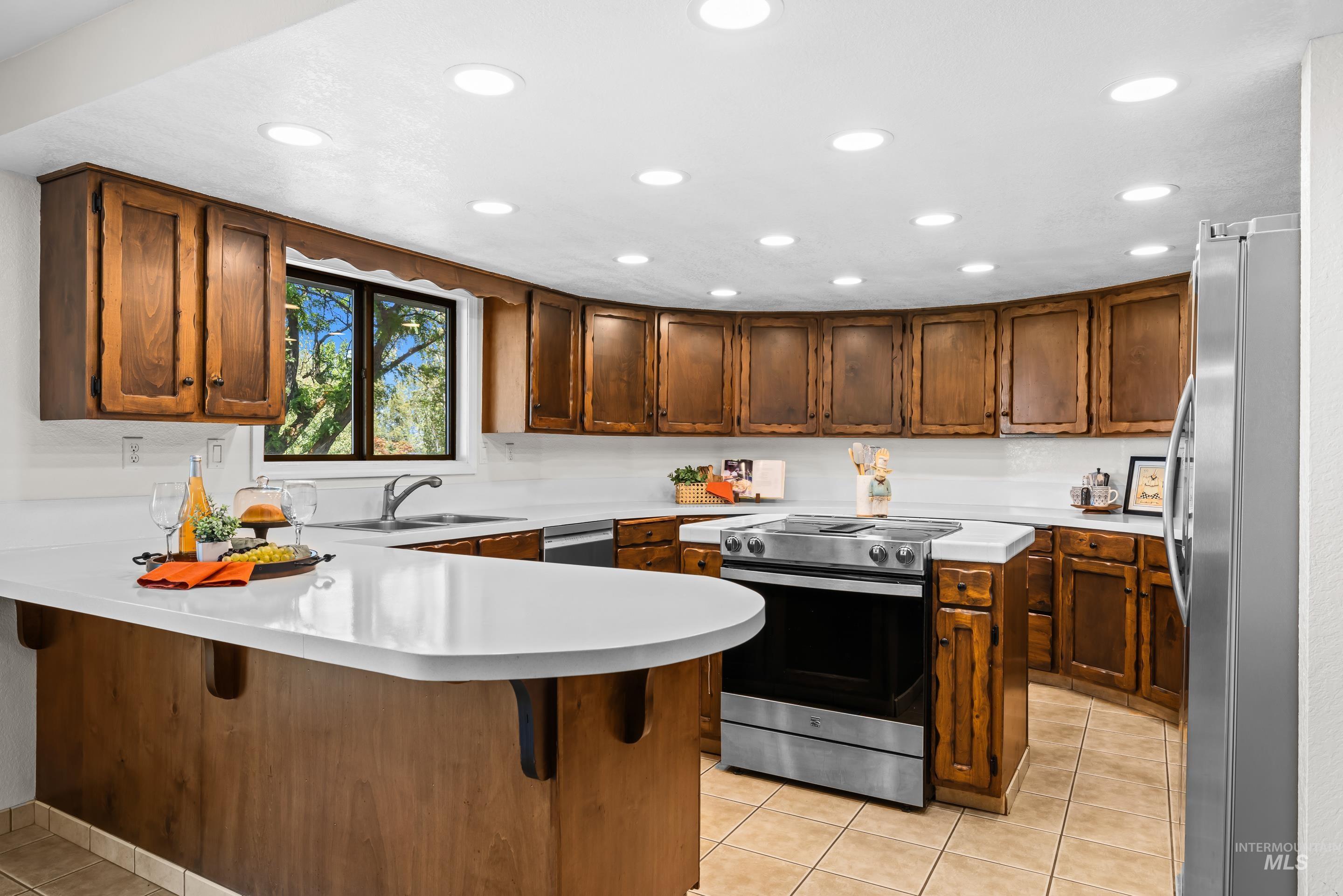 4501 Marvel Lane, Emmett, Idaho 83617-0000, 4 Bedrooms, 2.5 Bathrooms, Residential For Sale, Price $650,000,MLS 98992971