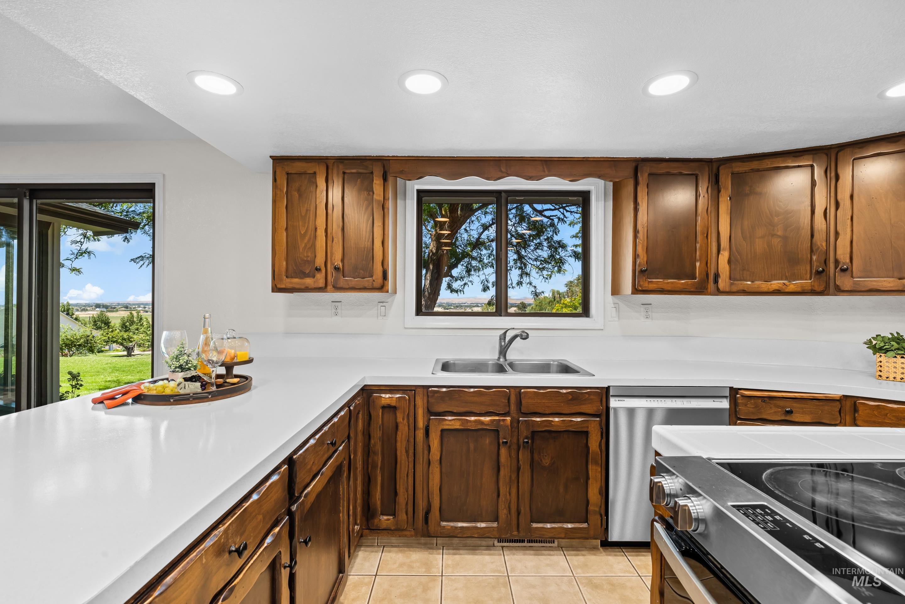 4501 Marvel Lane, Emmett, Idaho 83617-0000, 4 Bedrooms, 2.5 Bathrooms, Residential For Sale, Price $650,000,MLS 98992971