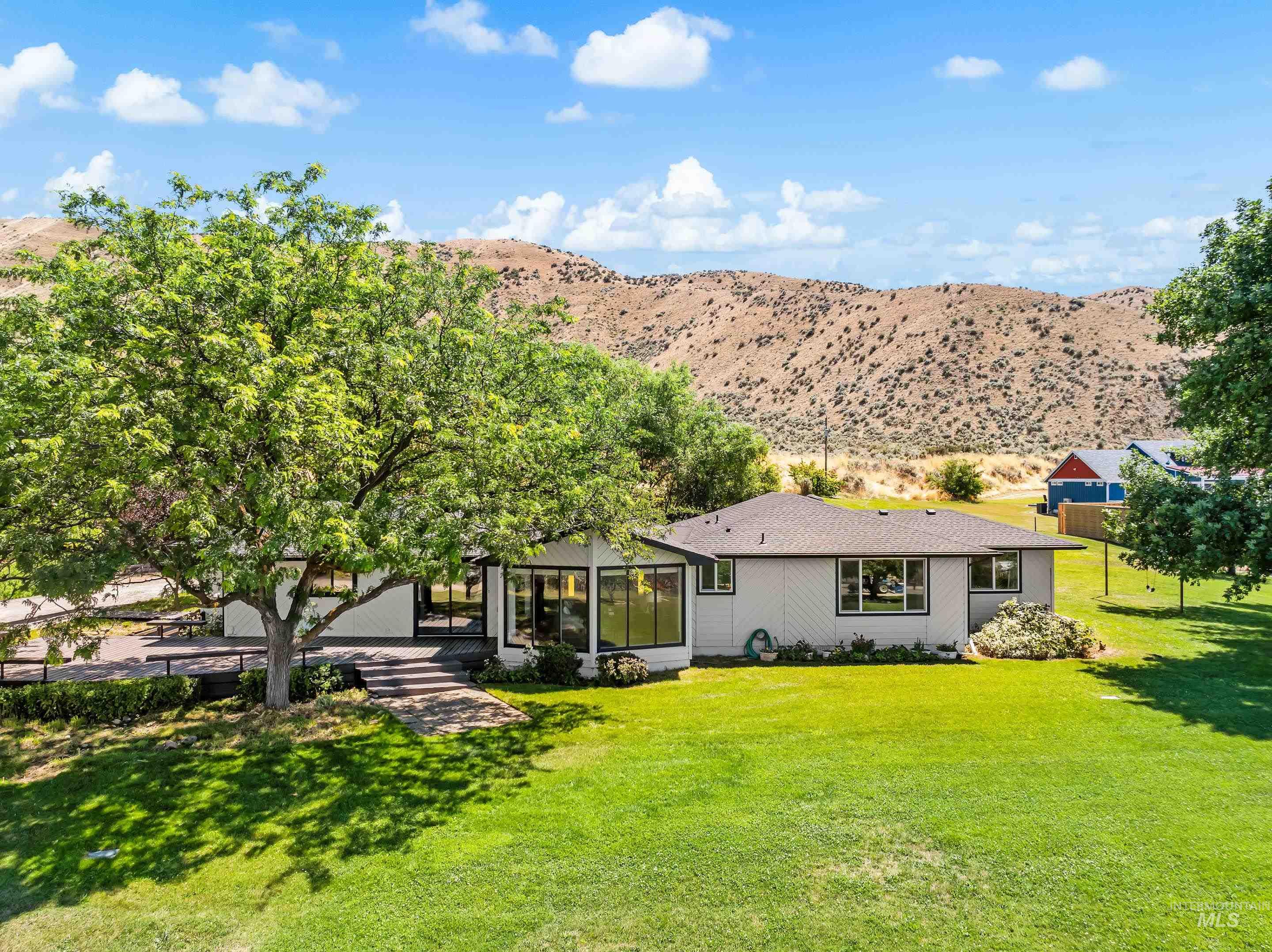 4501 Marvel Lane, Emmett, Idaho 83617-0000, 4 Bedrooms, 2.5 Bathrooms, Residential For Sale, Price $650,000,MLS 98992971