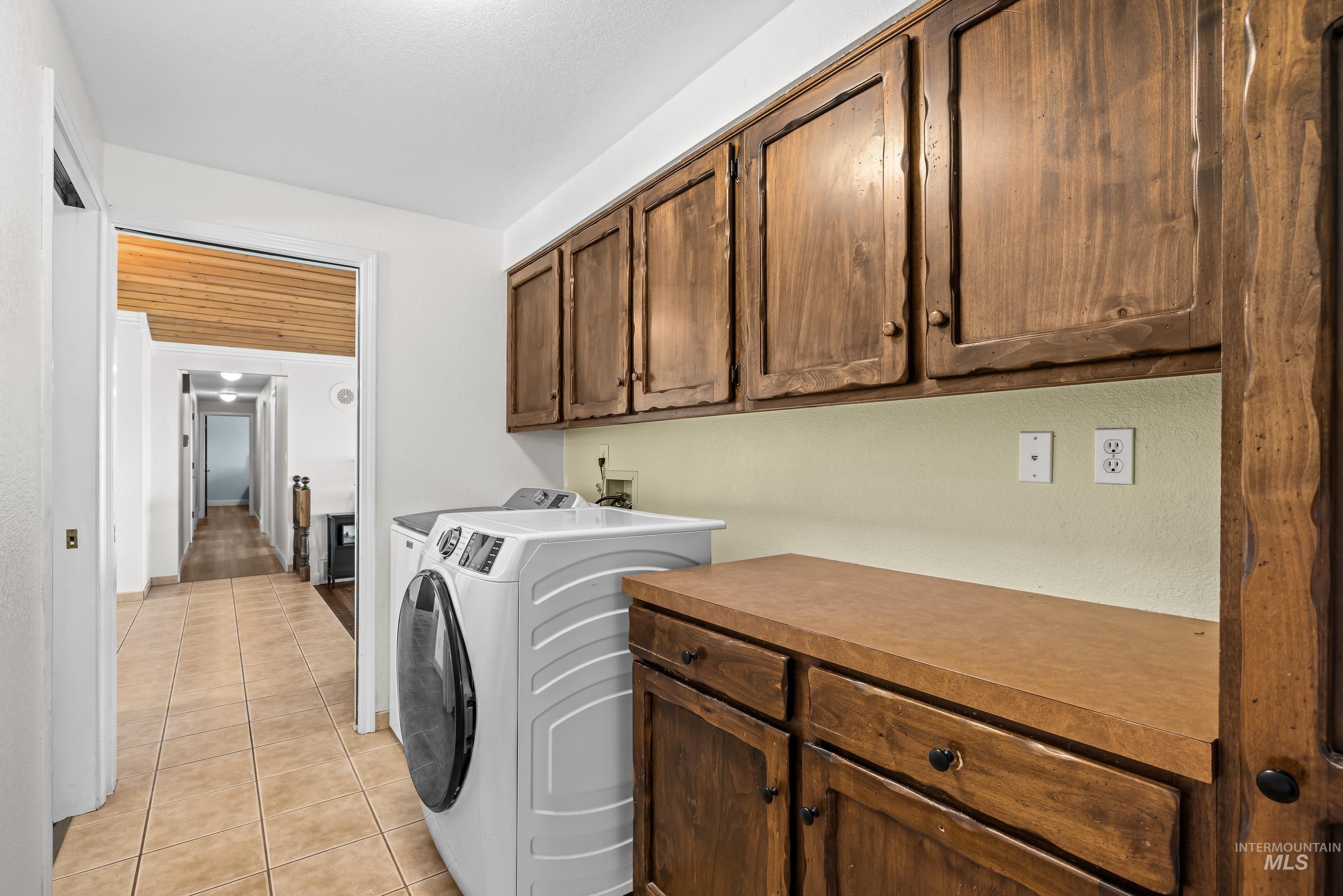 4501 Marvel Lane, Emmett, Idaho 83617-0000, 4 Bedrooms, 2.5 Bathrooms, Residential For Sale, Price $650,000,MLS 98992971