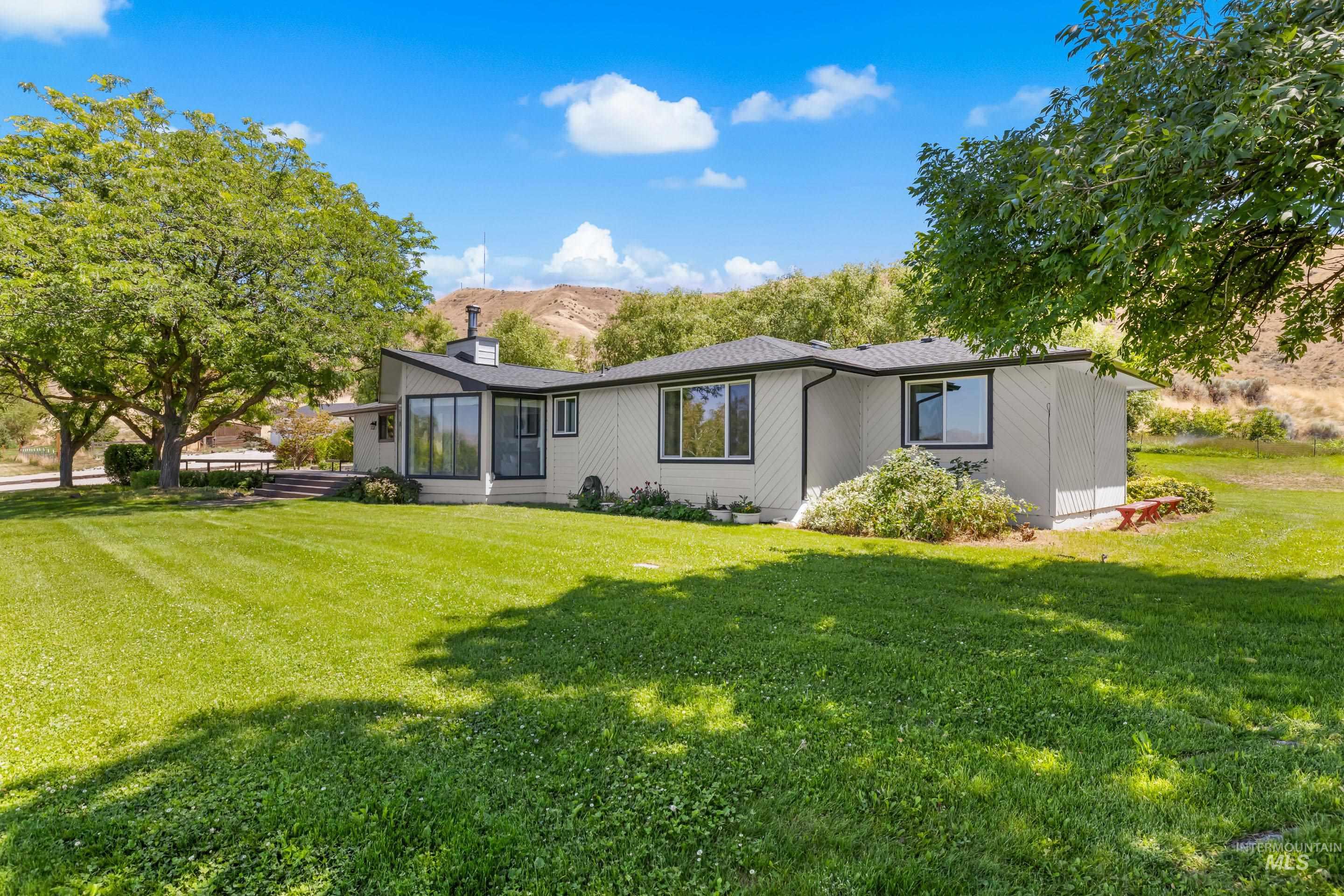 4501 Marvel Lane, Emmett, Idaho 83617-0000, 4 Bedrooms, 2.5 Bathrooms, Residential For Sale, Price $650,000,MLS 98992971