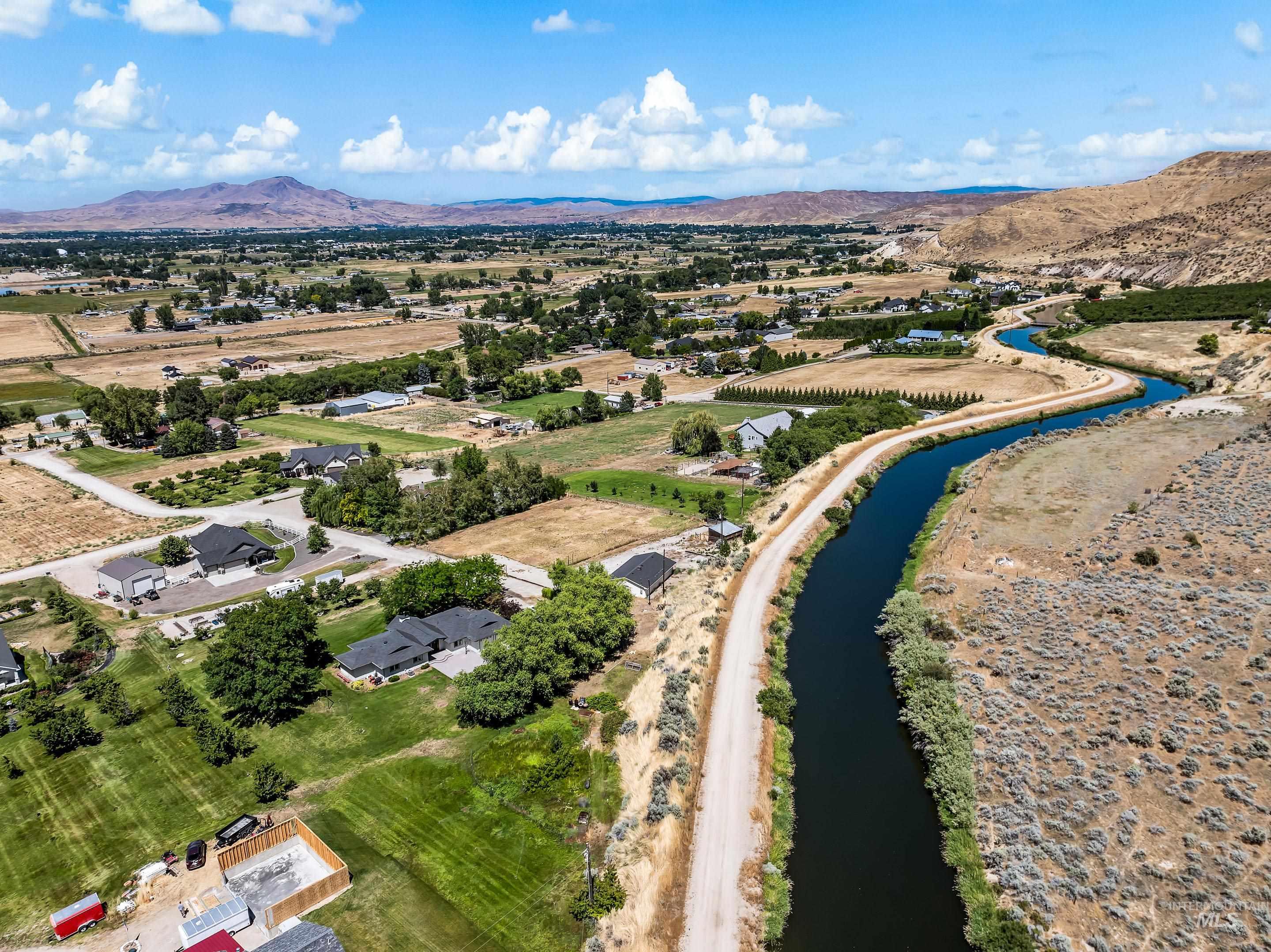 4501 Marvel Lane, Emmett, Idaho 83617-0000, 4 Bedrooms, 2.5 Bathrooms, Residential For Sale, Price $650,000,MLS 98992971