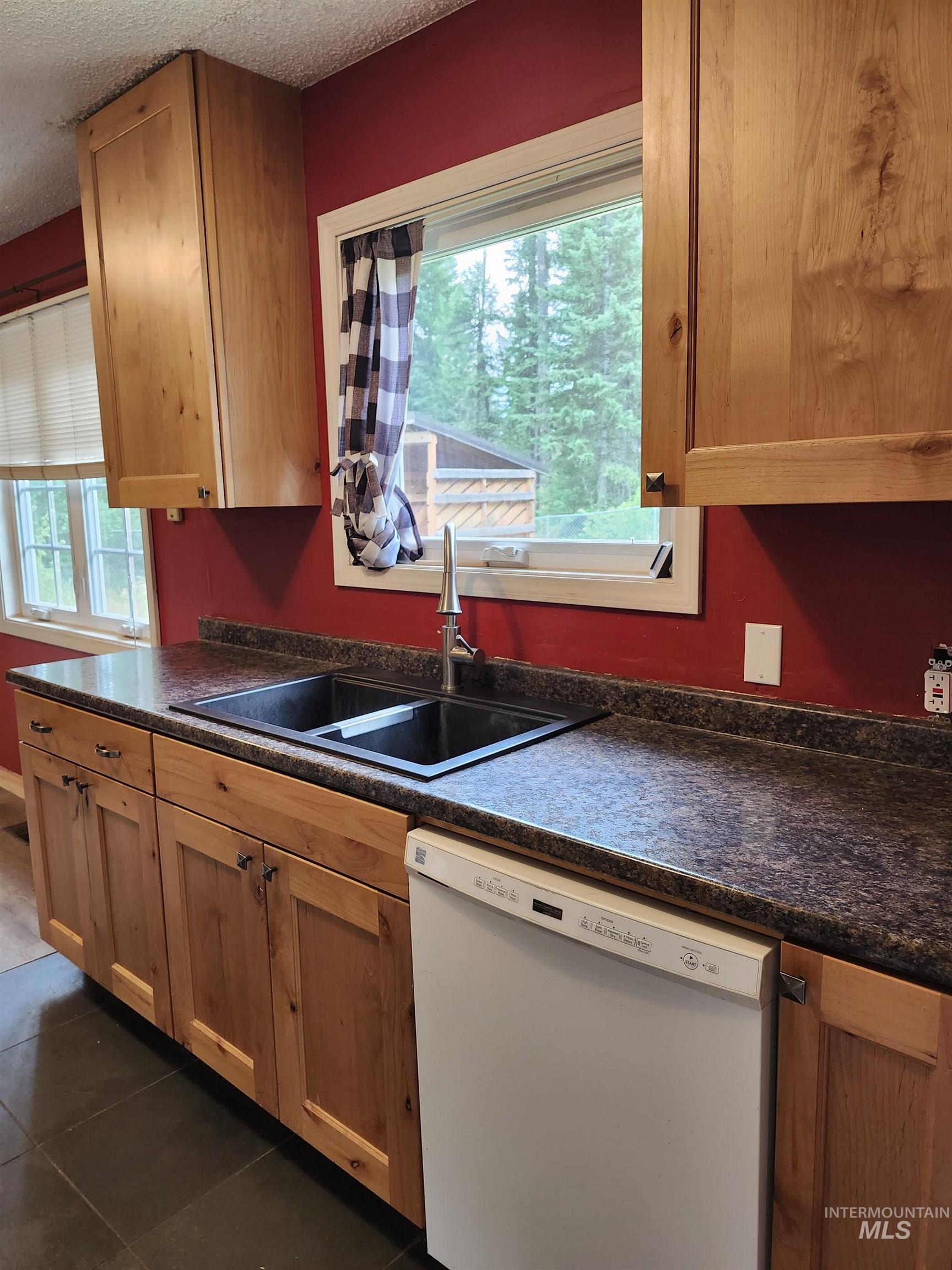 425 Cedar Dr, Pierce, Idaho 83546, 3 Bedrooms, 1 Bathroom, Residential For Sale, Price $206,000, 98992973