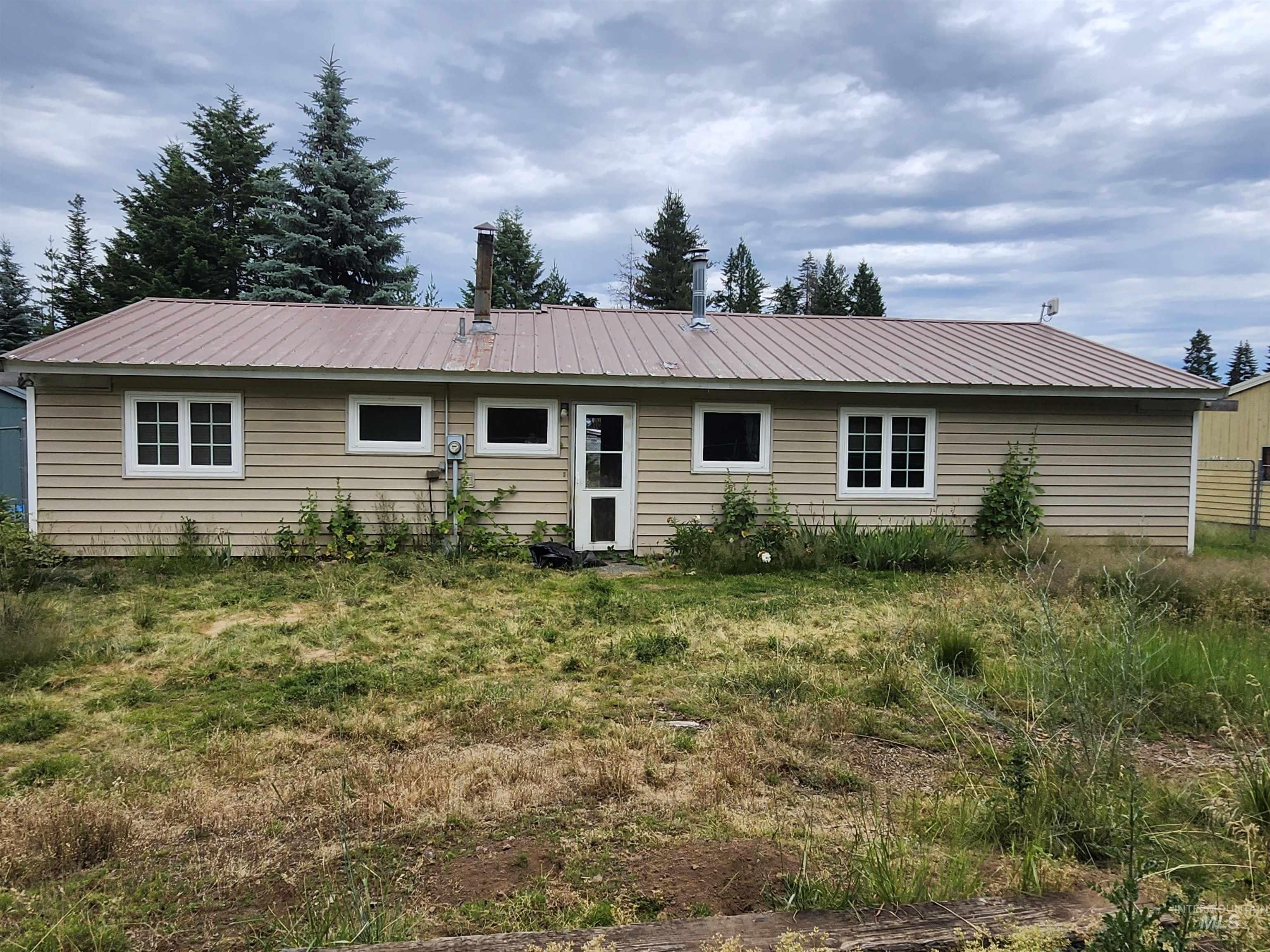 425 Cedar Dr, Pierce, Idaho 83546, 3 Bedrooms, 1 Bathroom, Residential For Sale, Price $206,000, 98992973