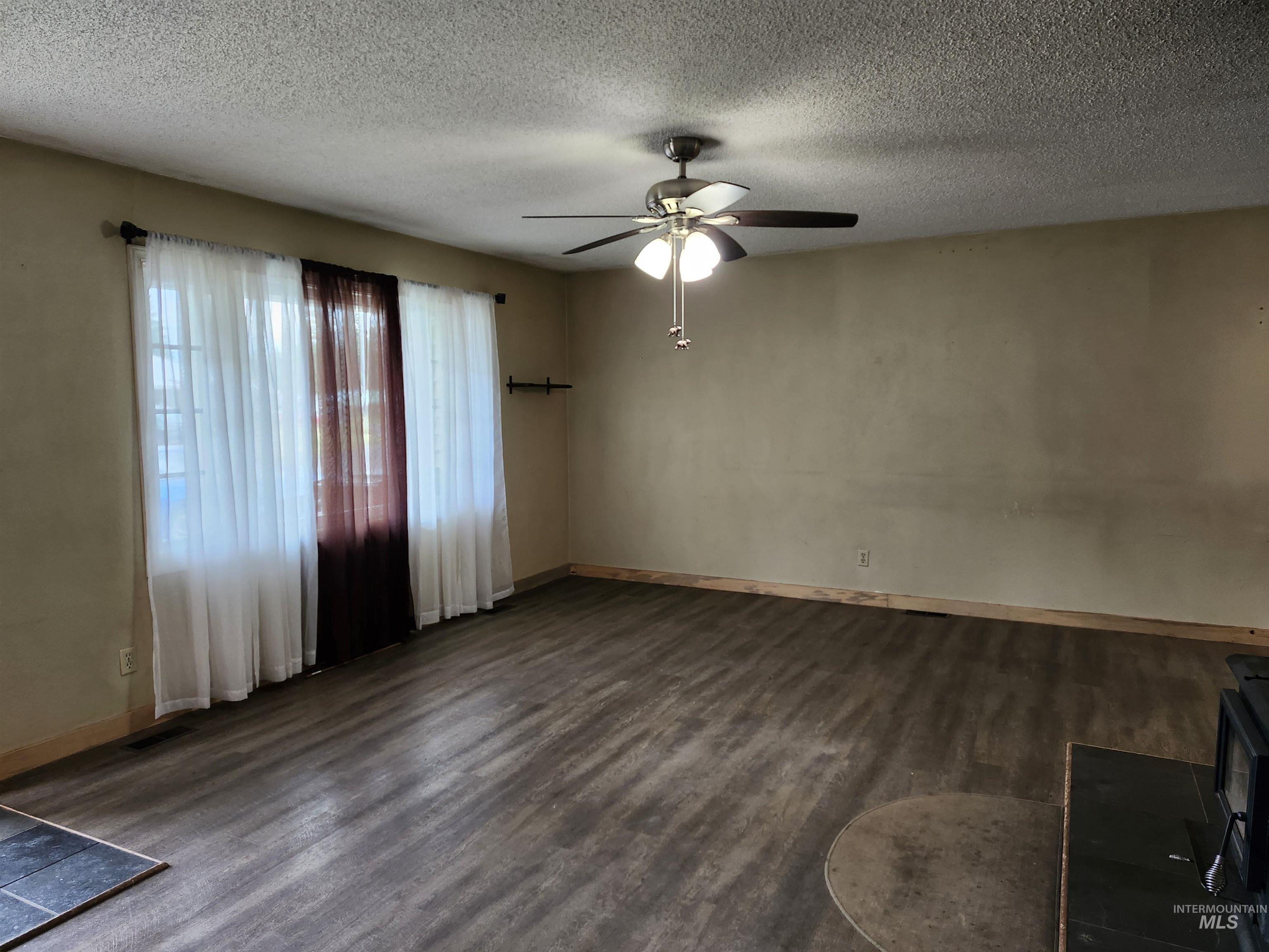425 Cedar Dr, Pierce, Idaho 83546, 3 Bedrooms, 1 Bathroom, Residential For Sale, Price $206,000, 98992973
