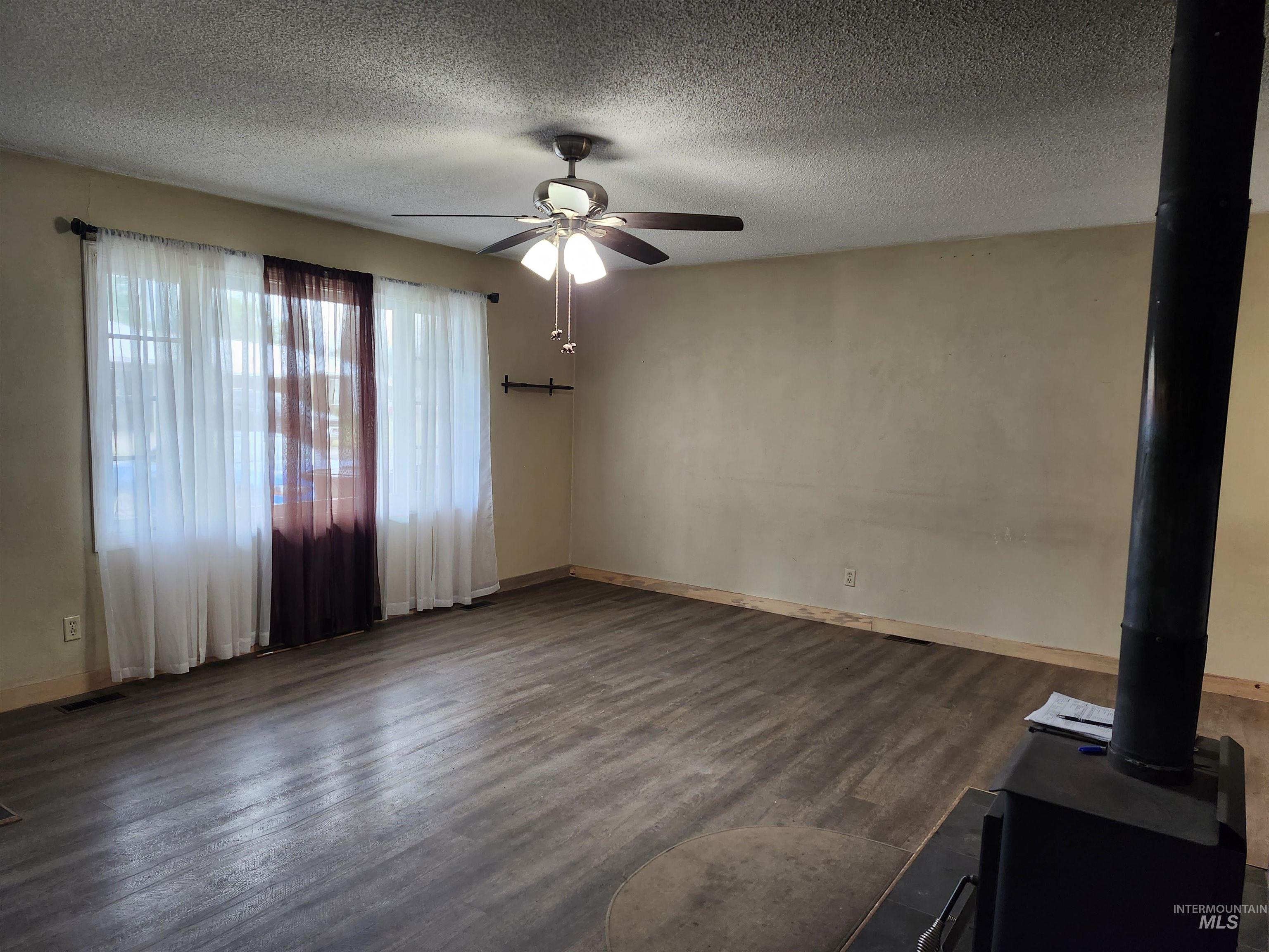 425 Cedar Dr, Pierce, Idaho 83546, 3 Bedrooms, 1 Bathroom, Residential For Sale, Price $206,000, 98992973