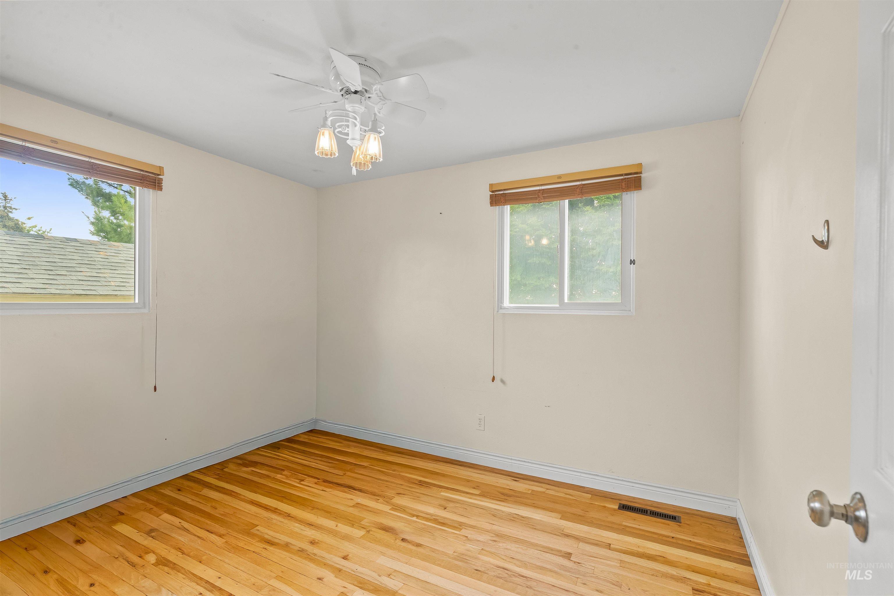 3620 18th Street C, Lewiston, Idaho 83501, 3 Bedrooms, 1.5 Bathrooms, Residential For Sale, Price $375,000,MLS 98992974