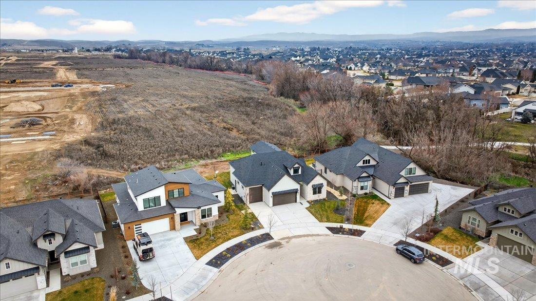 6518 W Flathead Lake St, Eagle, Idaho 83616, 4 Bedrooms, 3 Bathrooms, Residential For Sale, Price $899,900, 98992977