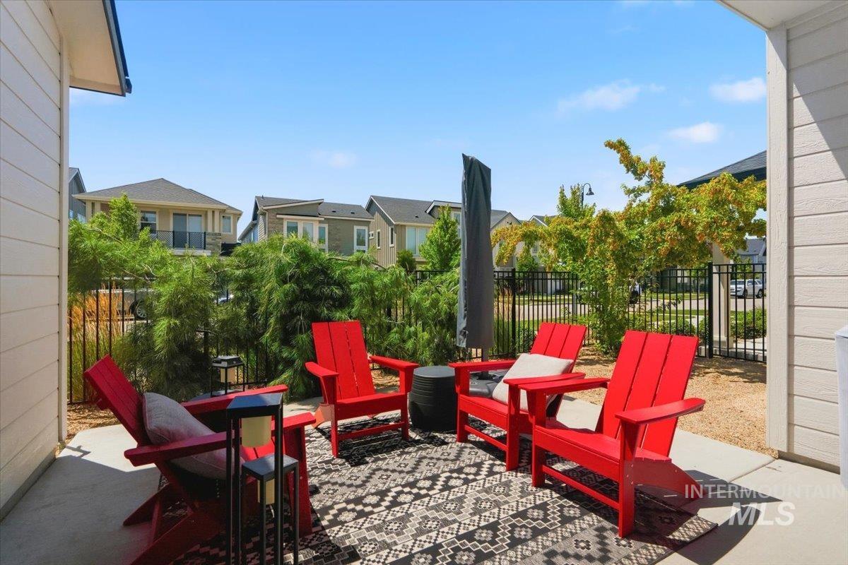 3794 S Single Tree Ave, Boise, Idaho 83716, 4 Bedrooms, 2.5 Bathrooms, Residential For Sale, Price $825,000,MLS 98992980