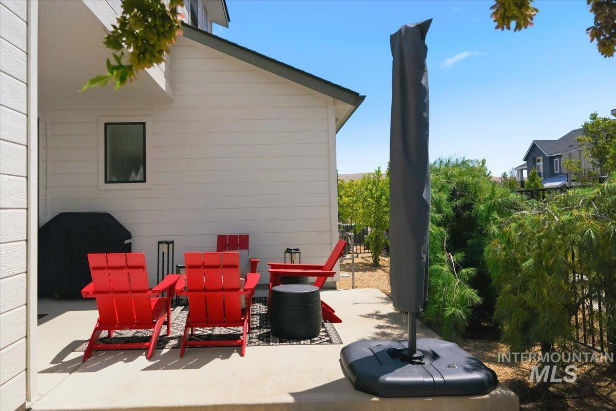 3794 S Single Tree Ave, Boise, Idaho 83716, 4 Bedrooms, 2.5 Bathrooms, Residential For Sale, Price $825,000,MLS 98992980