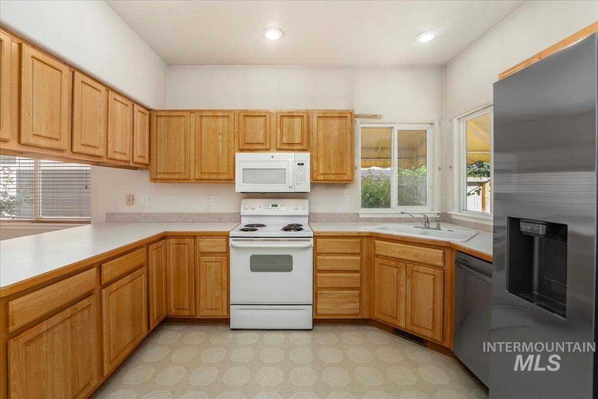 11374 W Arch St, Boise, Idaho 83713, 2 Bedrooms, 1.5 Bathrooms, Residential For Sale, Price $325,000, 98992984