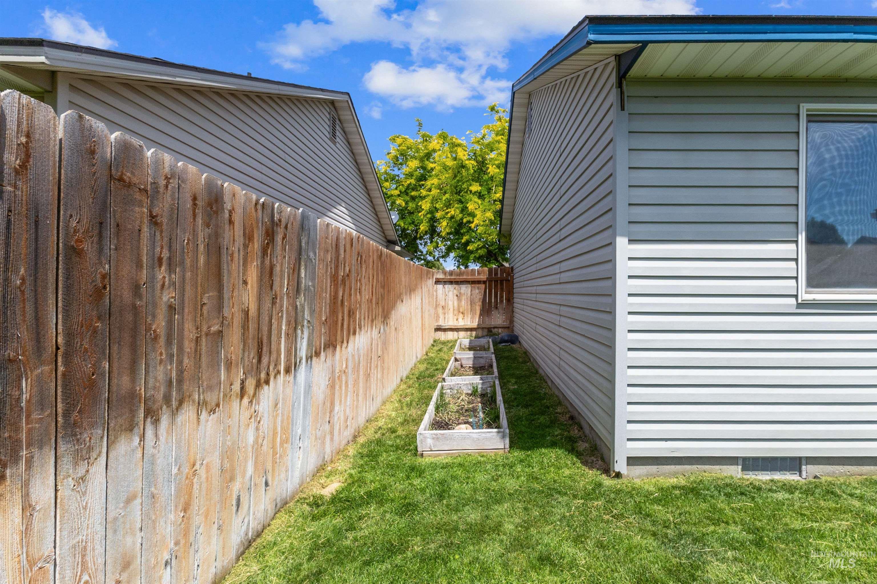 3309 E Princess Amy Ct, Nampa, Idaho 83686-1346, 3 Bedrooms, 2 Bathrooms, Residential For Sale, Price $359,000,MLS 98992988
