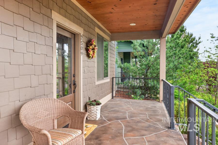 2509 White Avenue, Moscow, Idaho 83843, 3 Bedrooms, 2.5 Bathrooms, Residential For Sale, Price $559,000, 98992990