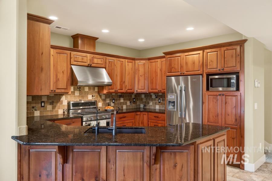 2509 White Avenue, Moscow, Idaho 83843, 3 Bedrooms, 2.5 Bathrooms, Residential For Sale, Price $559,000, 98992990