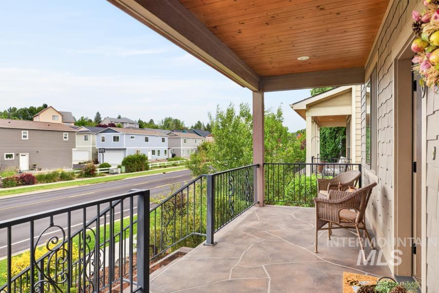 2509 White Avenue, Moscow, Idaho 83843, 3 Bedrooms, 2.5 Bathrooms, Residential For Sale, Price $559,000, 98992990