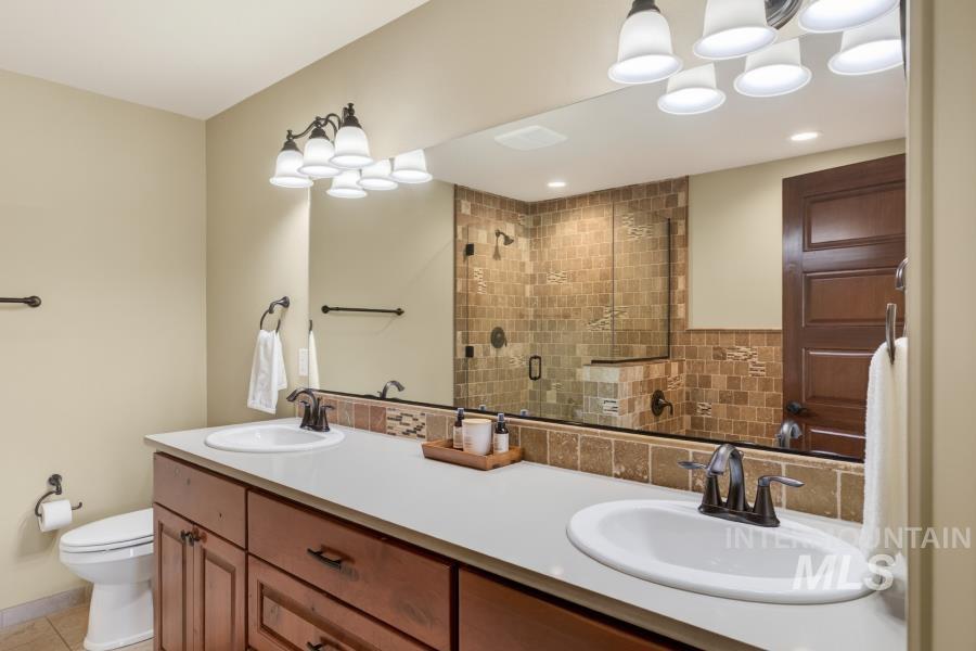 2509 White Avenue, Moscow, Idaho 83843, 3 Bedrooms, 2.5 Bathrooms, Residential For Sale, Price $559,000, 98992990