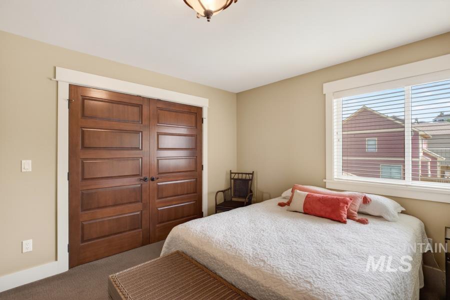 2509 White Avenue, Moscow, Idaho 83843, 3 Bedrooms, 2.5 Bathrooms, Residential For Sale, Price $559,000, 98992990