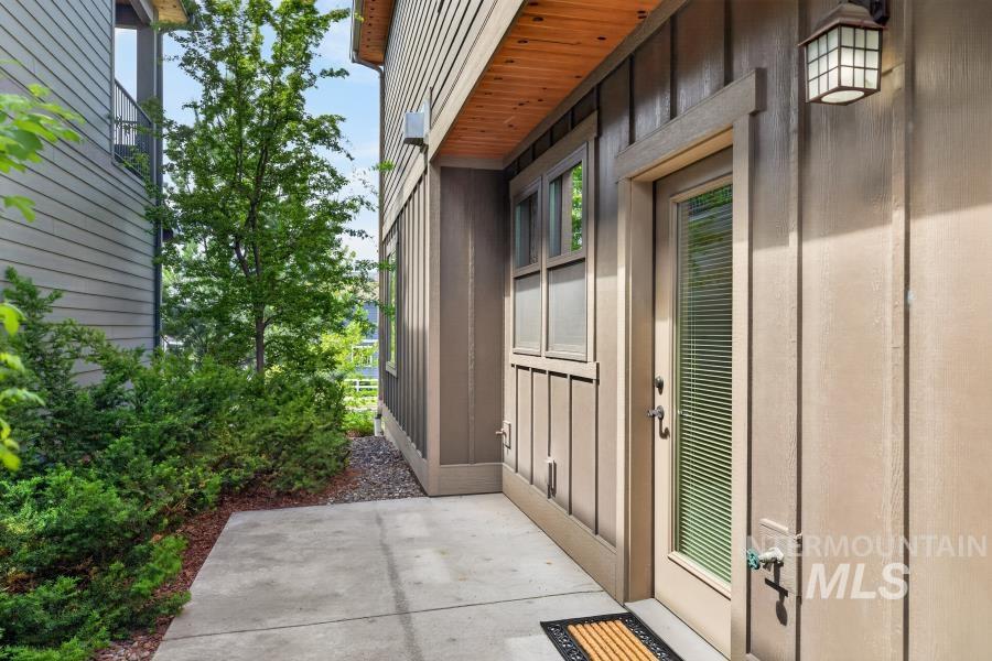 2509 White Avenue, Moscow, Idaho 83843, 3 Bedrooms, 2.5 Bathrooms, Residential For Sale, Price $559,000, 98992990