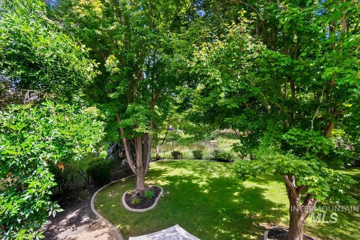 552 E River Quarry Ct., Eagle, Idaho 83616, 4 Bedrooms, 2.5 Bathrooms, Residential For Sale, Price $998,000, 98992992