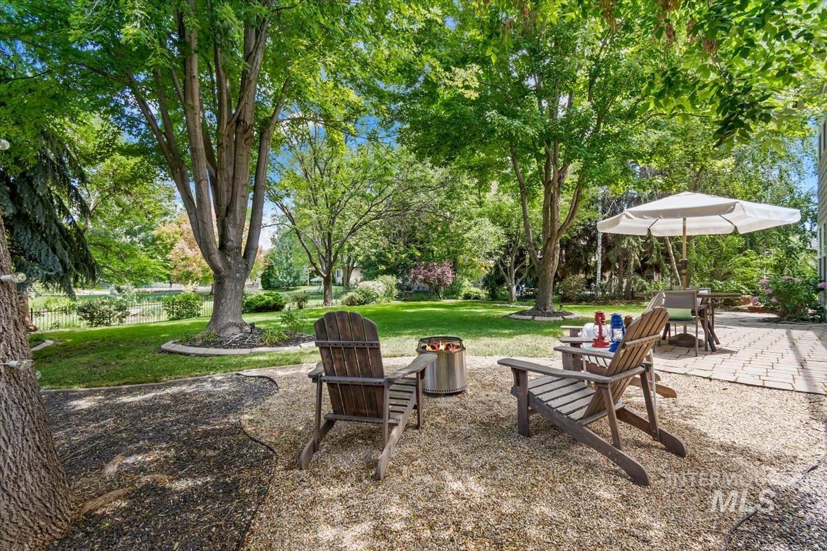 552 E River Quarry Ct., Eagle, Idaho 83616, 4 Bedrooms, 2.5 Bathrooms, Residential For Sale, Price $998,000, 98992992