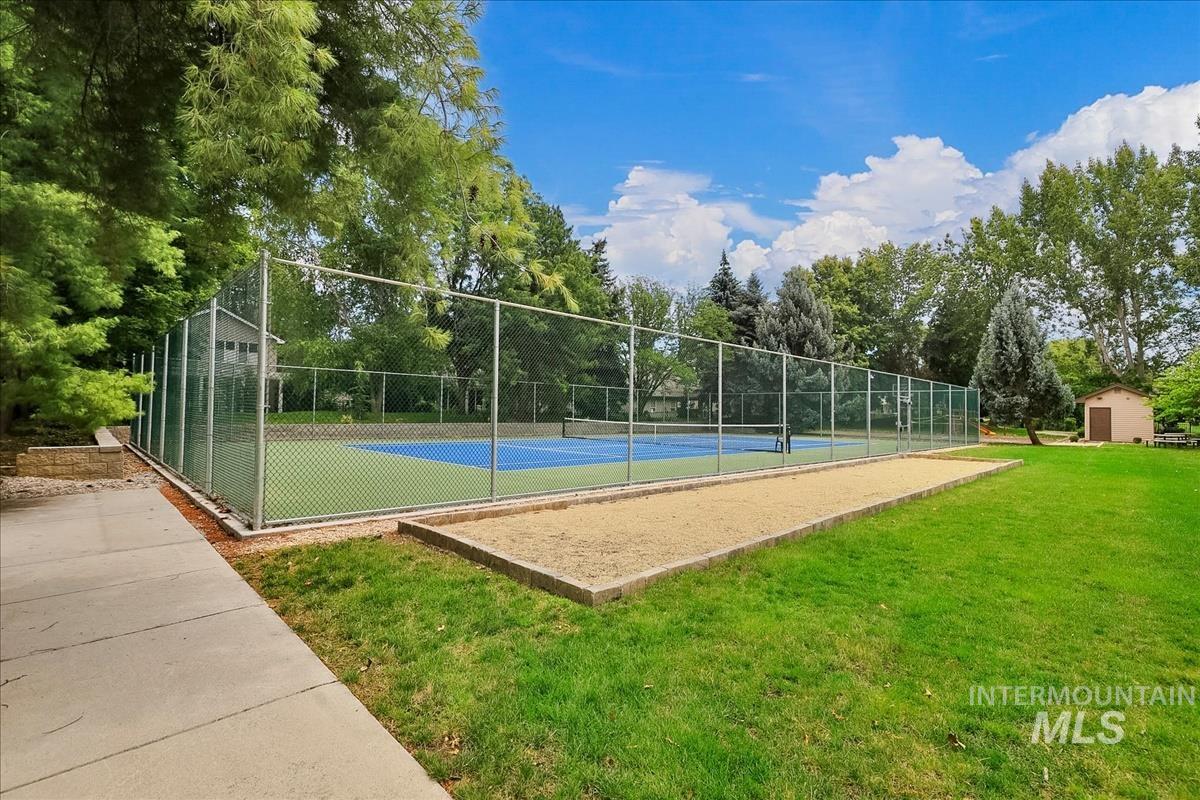 552 E River Quarry Ct., Eagle, Idaho 83616, 4 Bedrooms, 2.5 Bathrooms, Residential For Sale, Price $998,000, 98992992