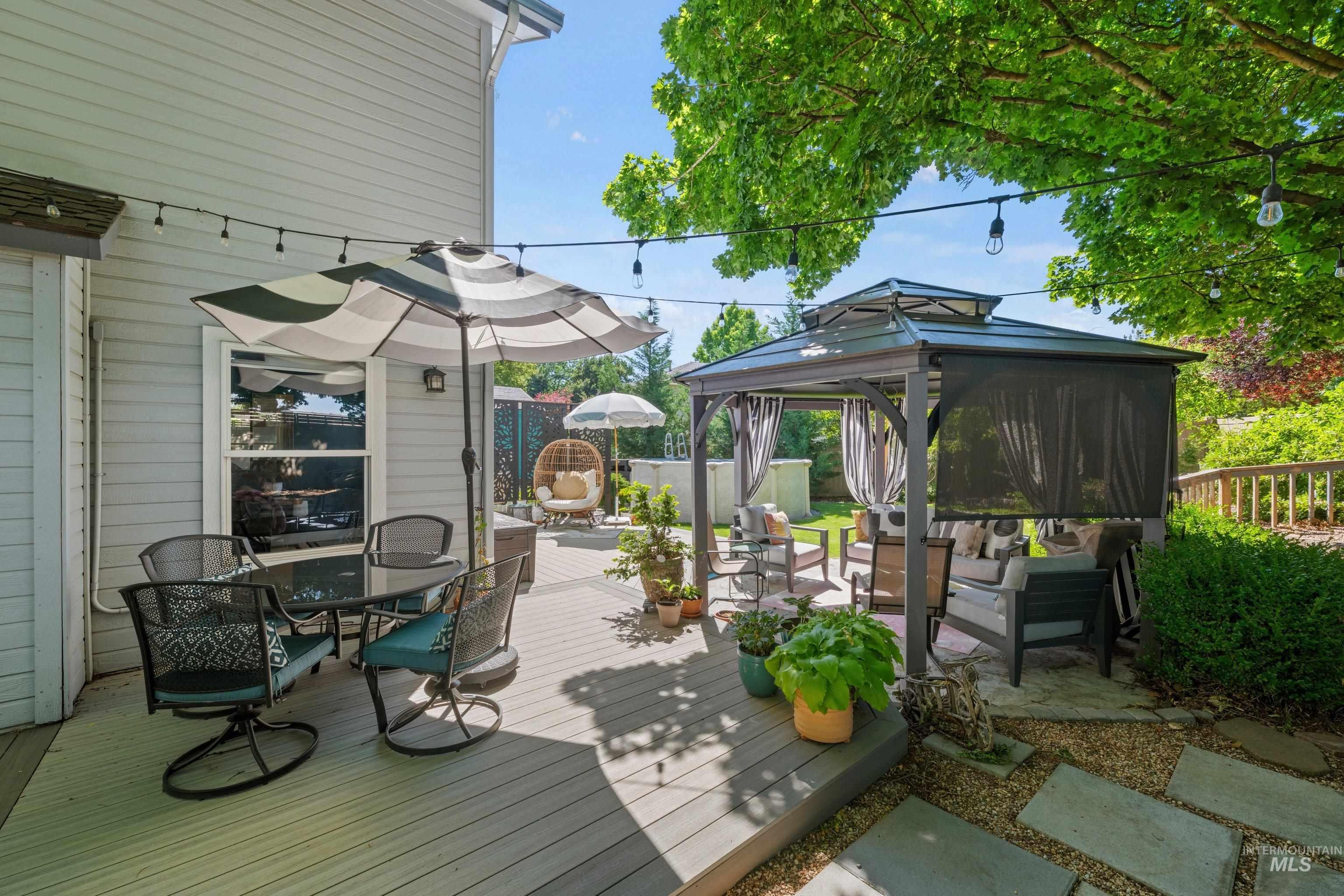 8155 W Burntree Ct, Boise, Idaho 83704, 5 Bedrooms, 3 Bathrooms, Residential For Sale, Price $814,900,MLS 98992993