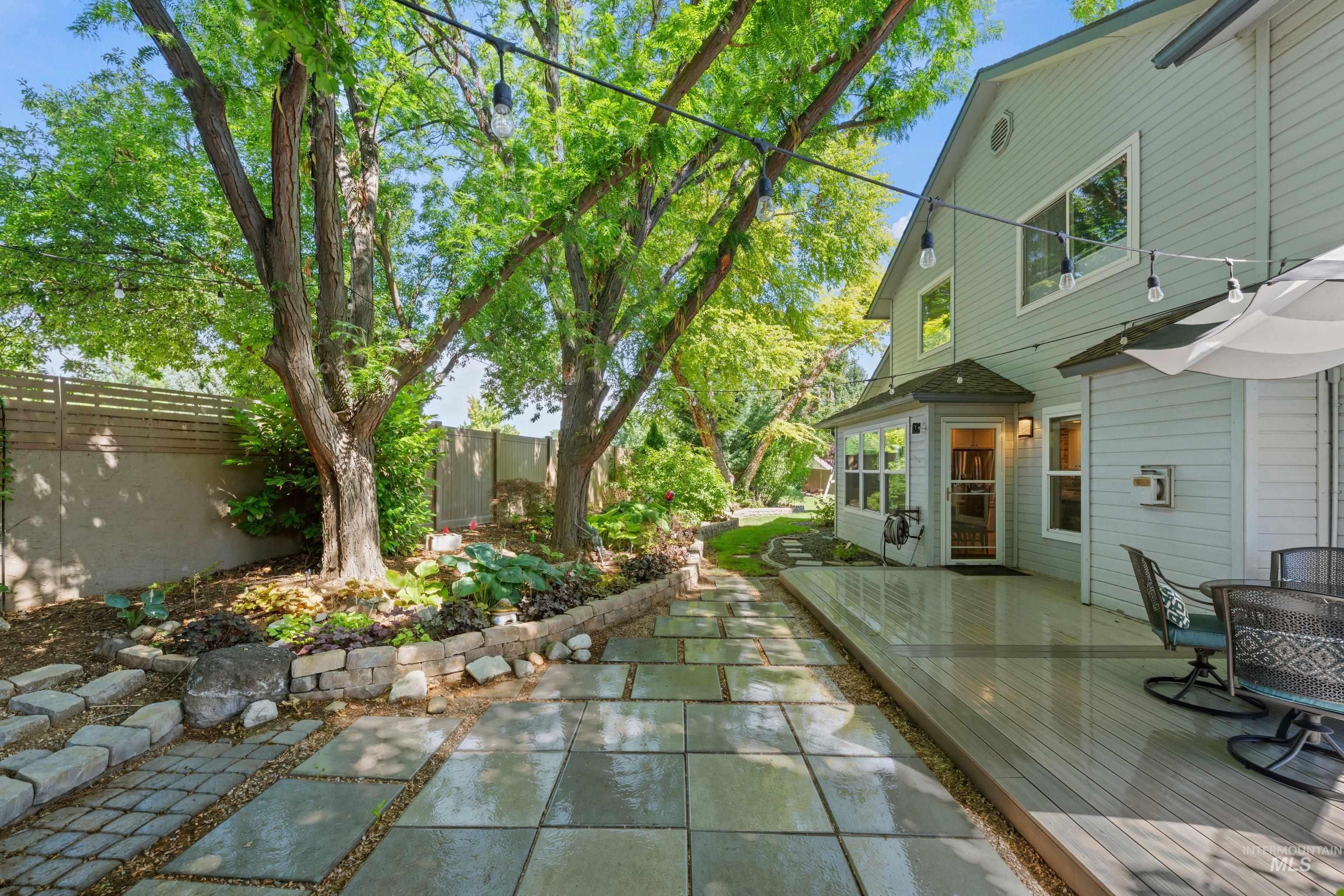 8155 W Burntree Ct, Boise, Idaho 83704, 5 Bedrooms, 3 Bathrooms, Residential For Sale, Price $814,900,MLS 98992993