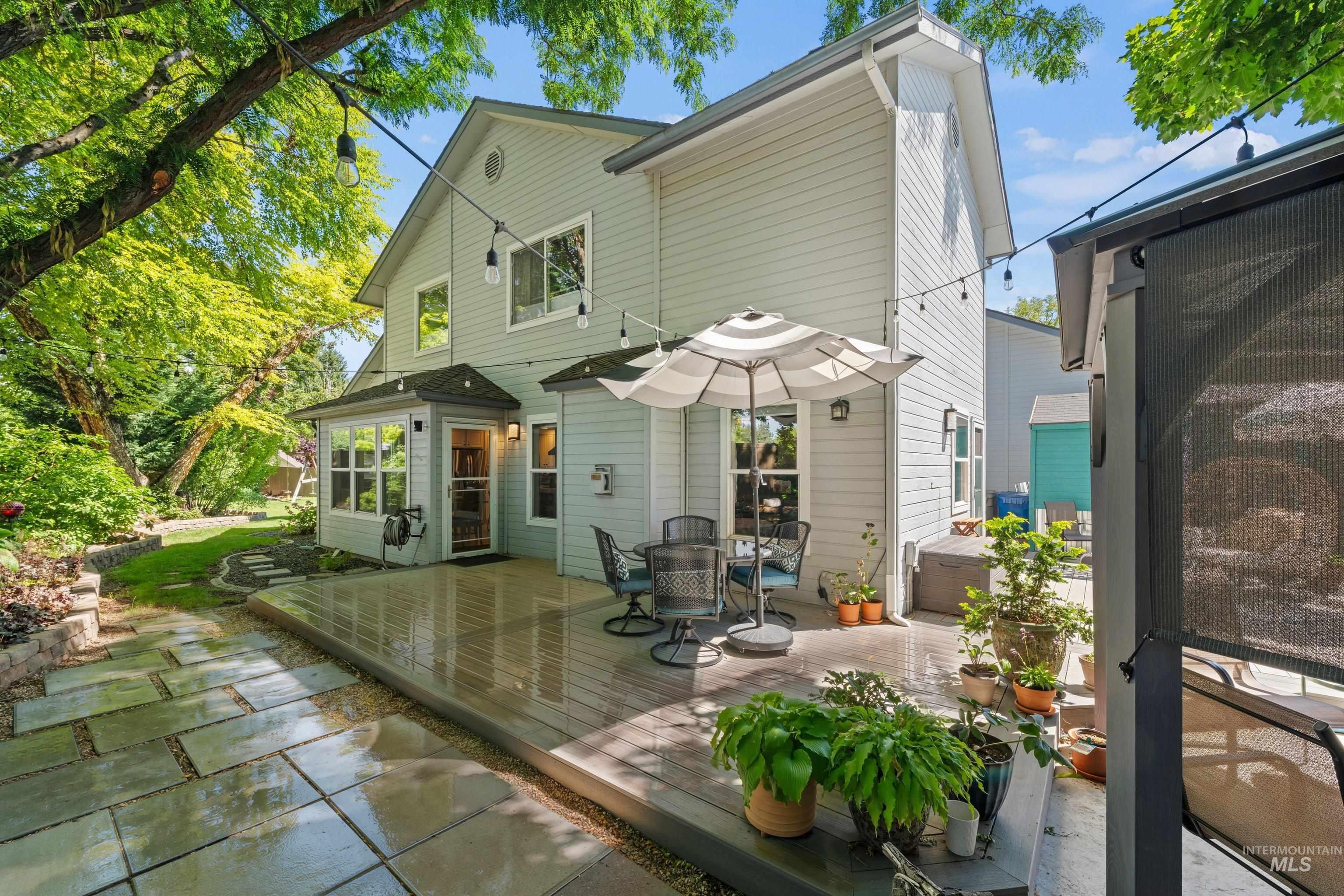 8155 W Burntree Ct, Boise, Idaho 83704, 5 Bedrooms, 3 Bathrooms, Residential For Sale, Price $814,900,MLS 98992993