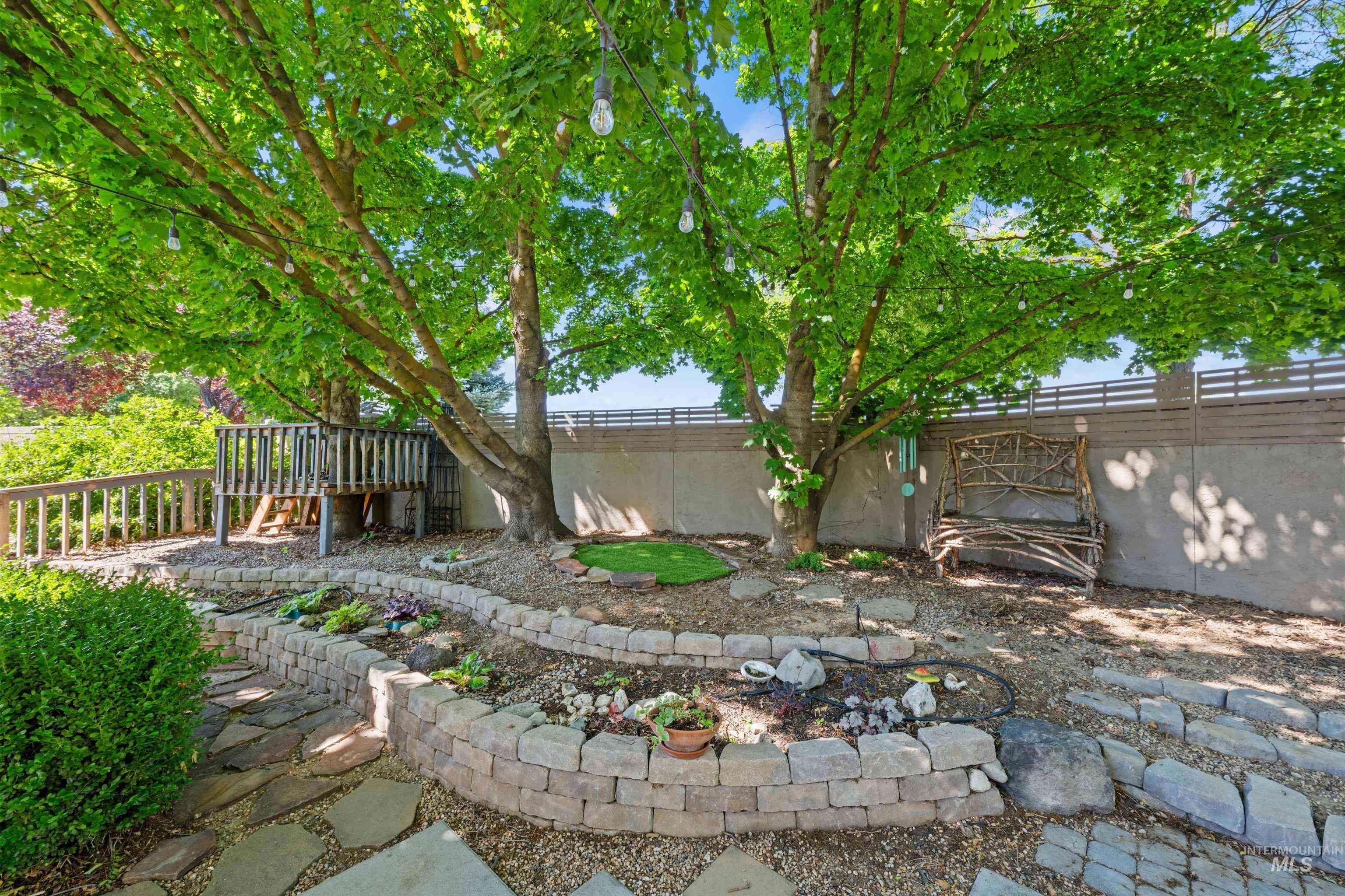 8155 W Burntree Ct, Boise, Idaho 83704, 5 Bedrooms, 3 Bathrooms, Residential For Sale, Price $814,900,MLS 98992993