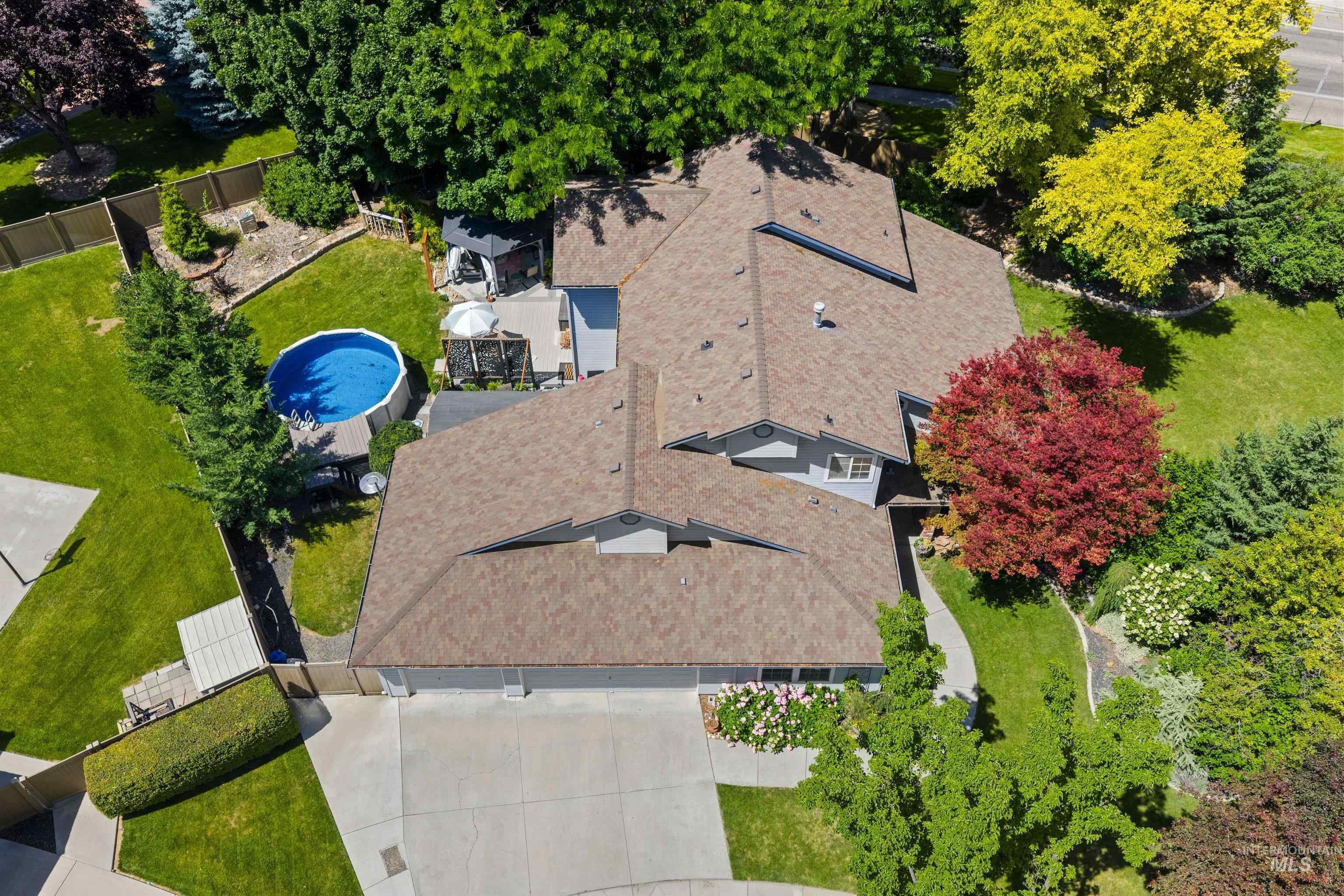 8155 W Burntree Ct, Boise, Idaho 83704, 5 Bedrooms, 3 Bathrooms, Residential For Sale, Price $814,900,MLS 98992993