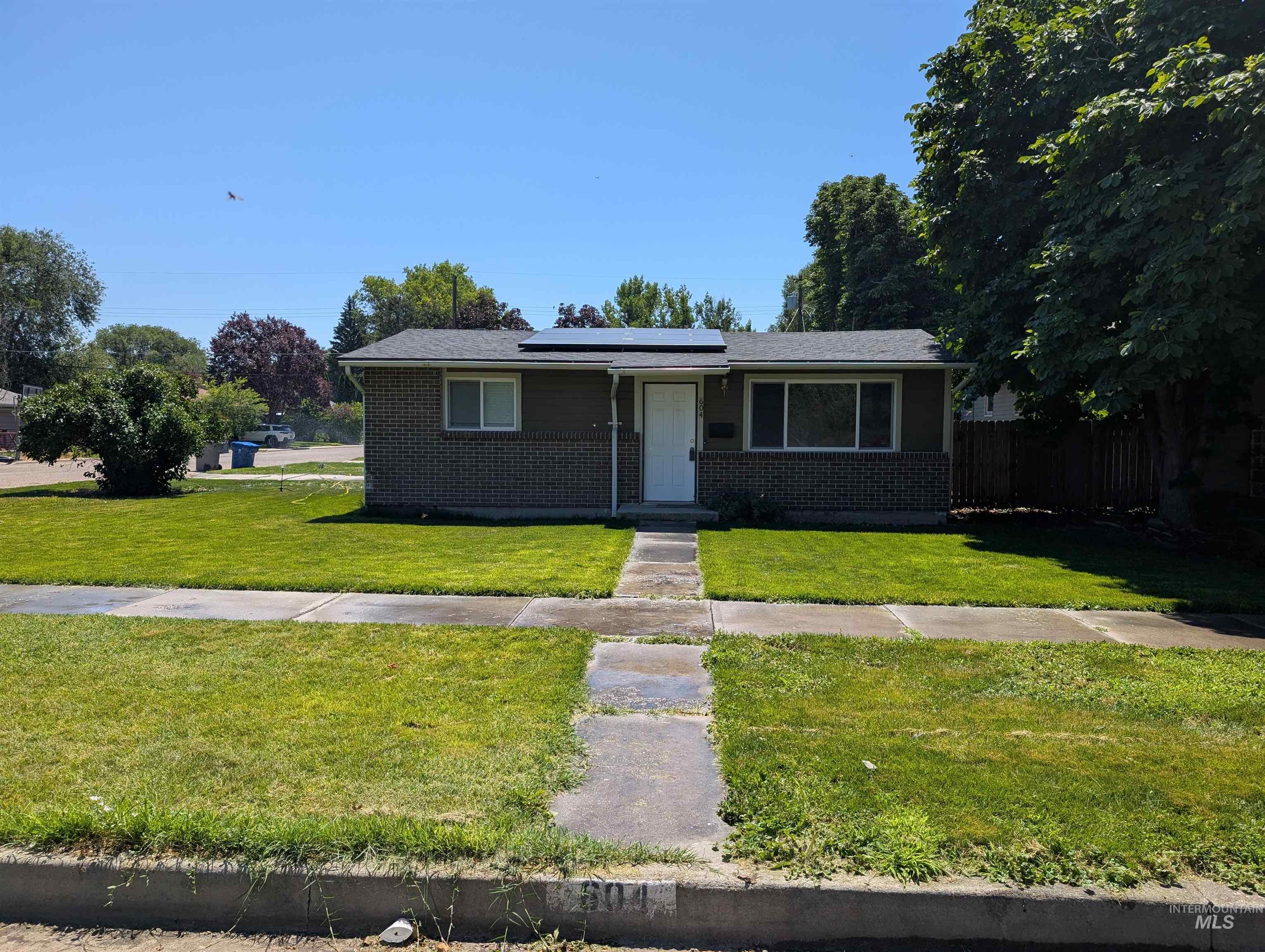 604 19th Ave South, Nampa, Idaho 83651, 2 Bedrooms, 1 Bathroom, Residential For Sale, Price $308,000, 98992995