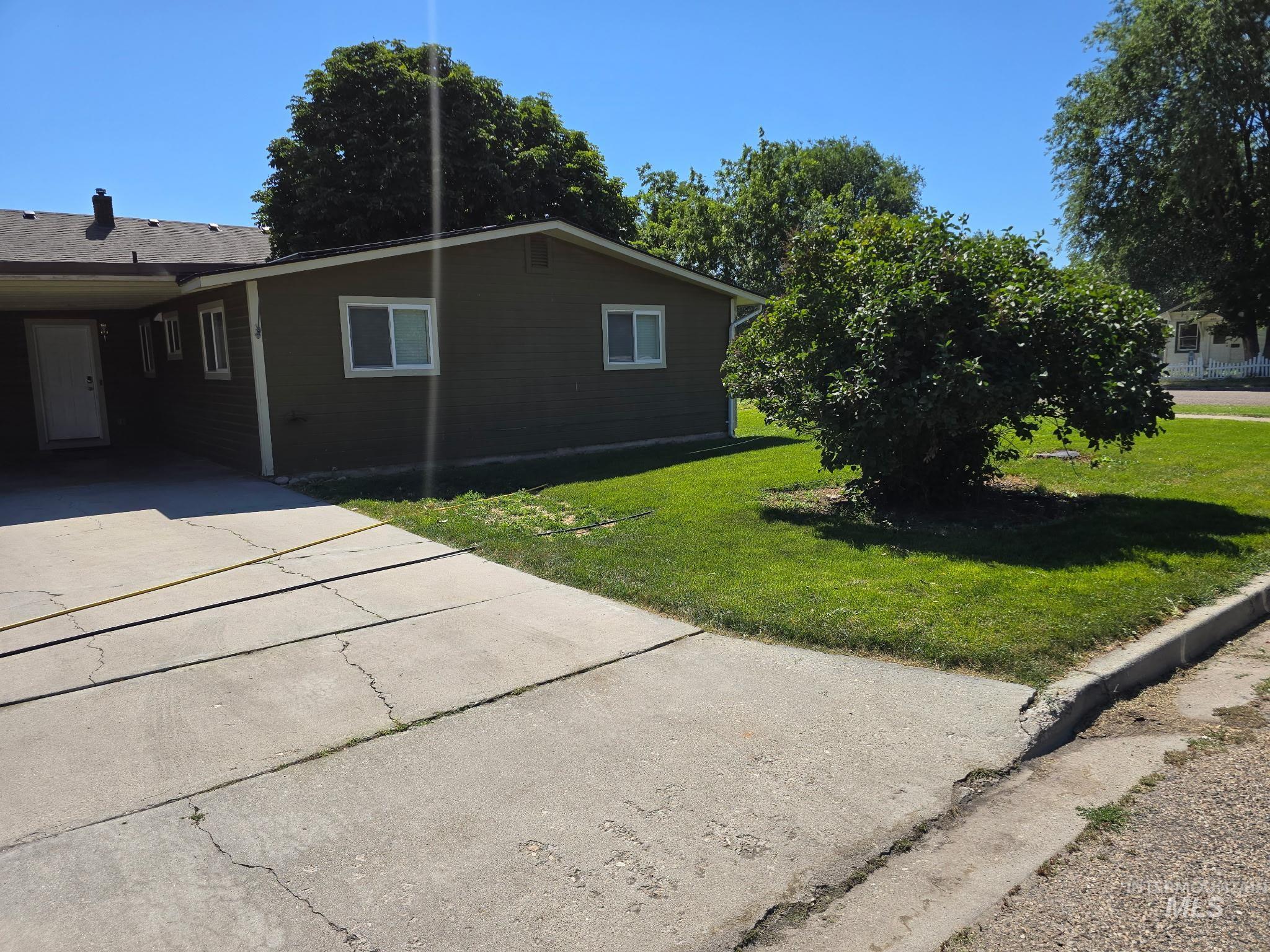 604 19th Ave South, Nampa, Idaho 83651, 2 Bedrooms, 1 Bathroom, Residential For Sale, Price $299,900, 98992995