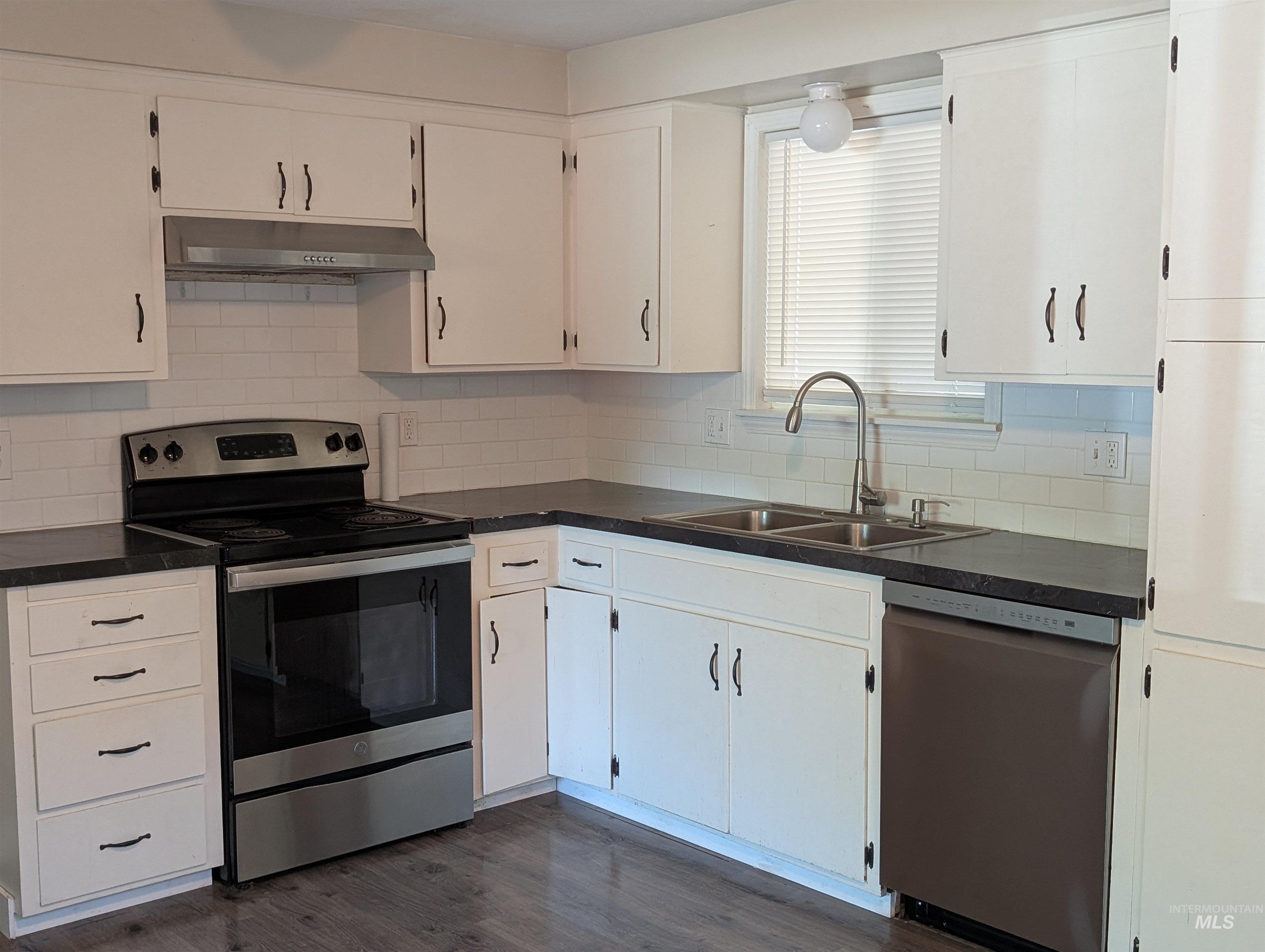 604 19th Ave South, Nampa, Idaho 83651, 2 Bedrooms, 1 Bathroom, Residential For Sale, Price $308,000, 98992995