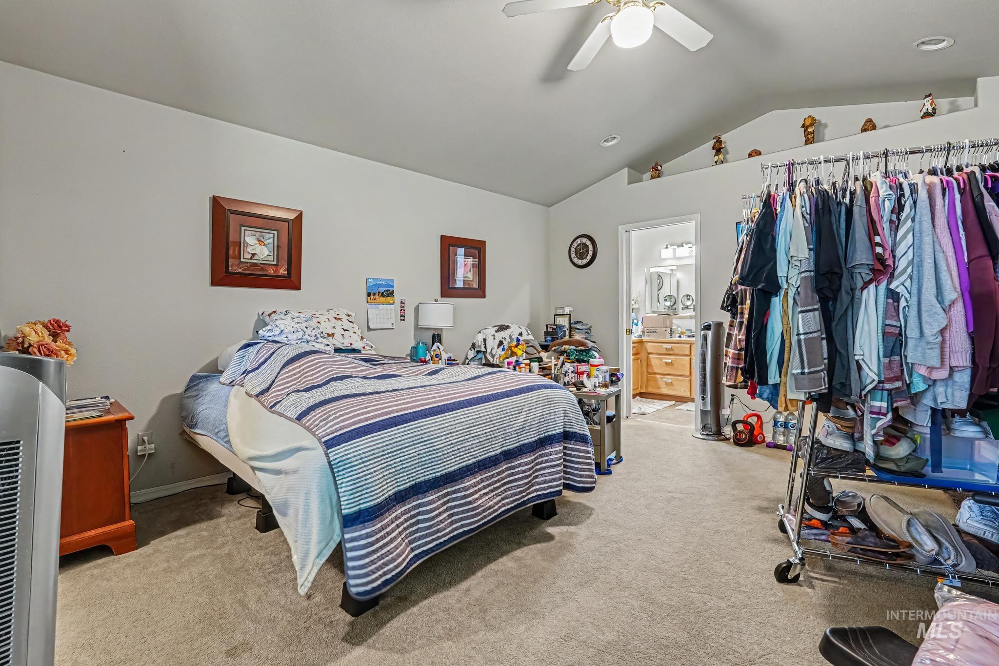 927 N Dawn Drive, Boise, Idaho 83713, 3 Bedrooms, 2 Bathrooms, Residential For Sale, Price $474,900,MLS 98992996