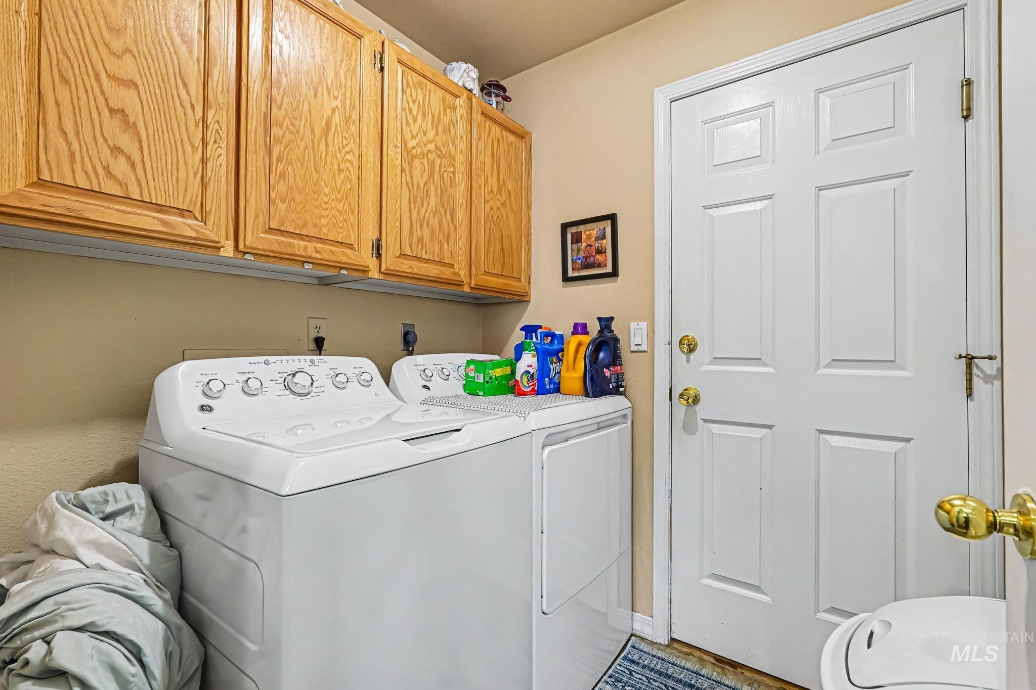 927 N Dawn Drive, Boise, Idaho 83713, 3 Bedrooms, 2 Bathrooms, Residential For Sale, Price $474,900,MLS 98992996