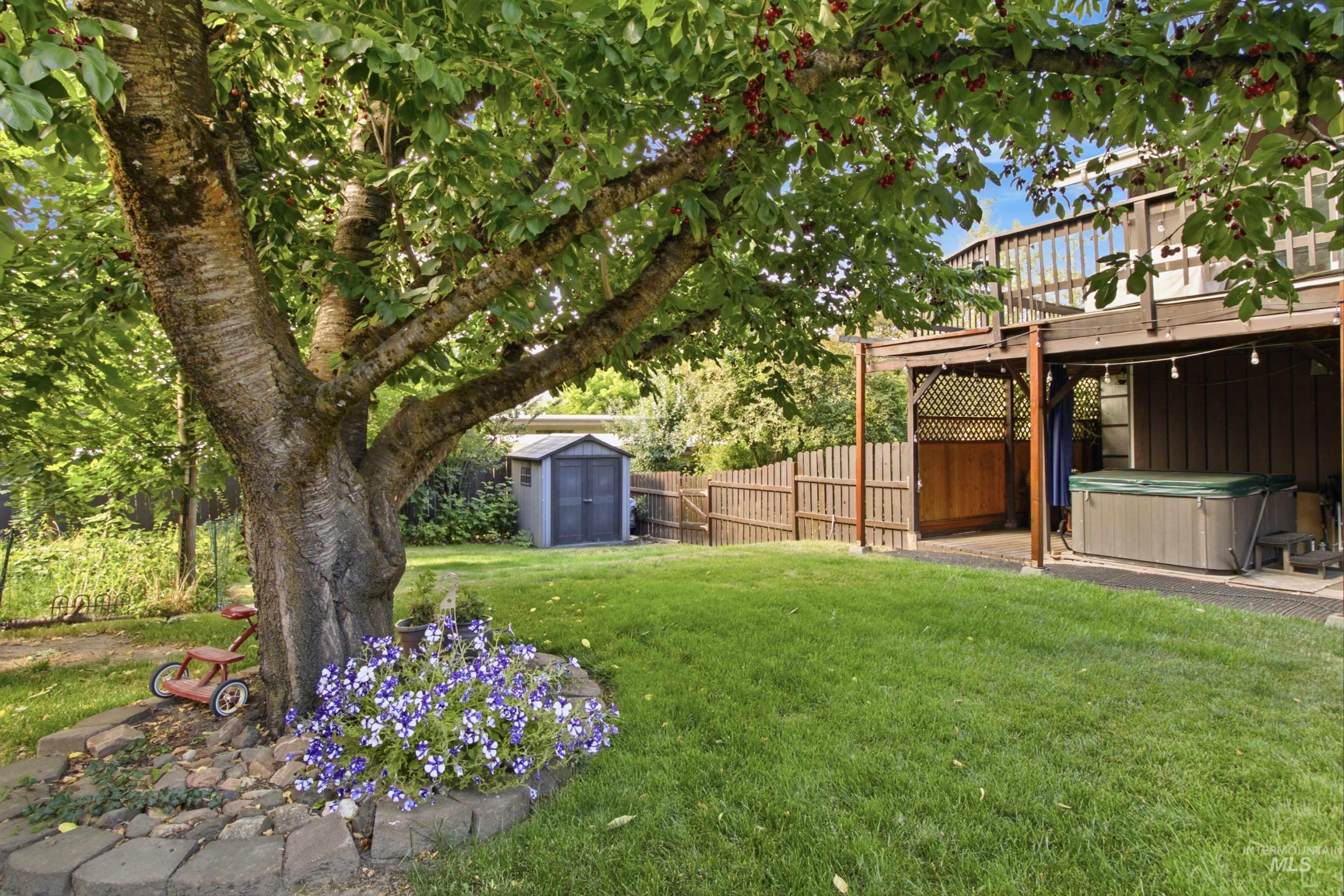 1426 View St, Moscow, Idaho 83843, 4 Bedrooms, 2 Bathrooms, Residential For Sale, Price $469,000, 98992997