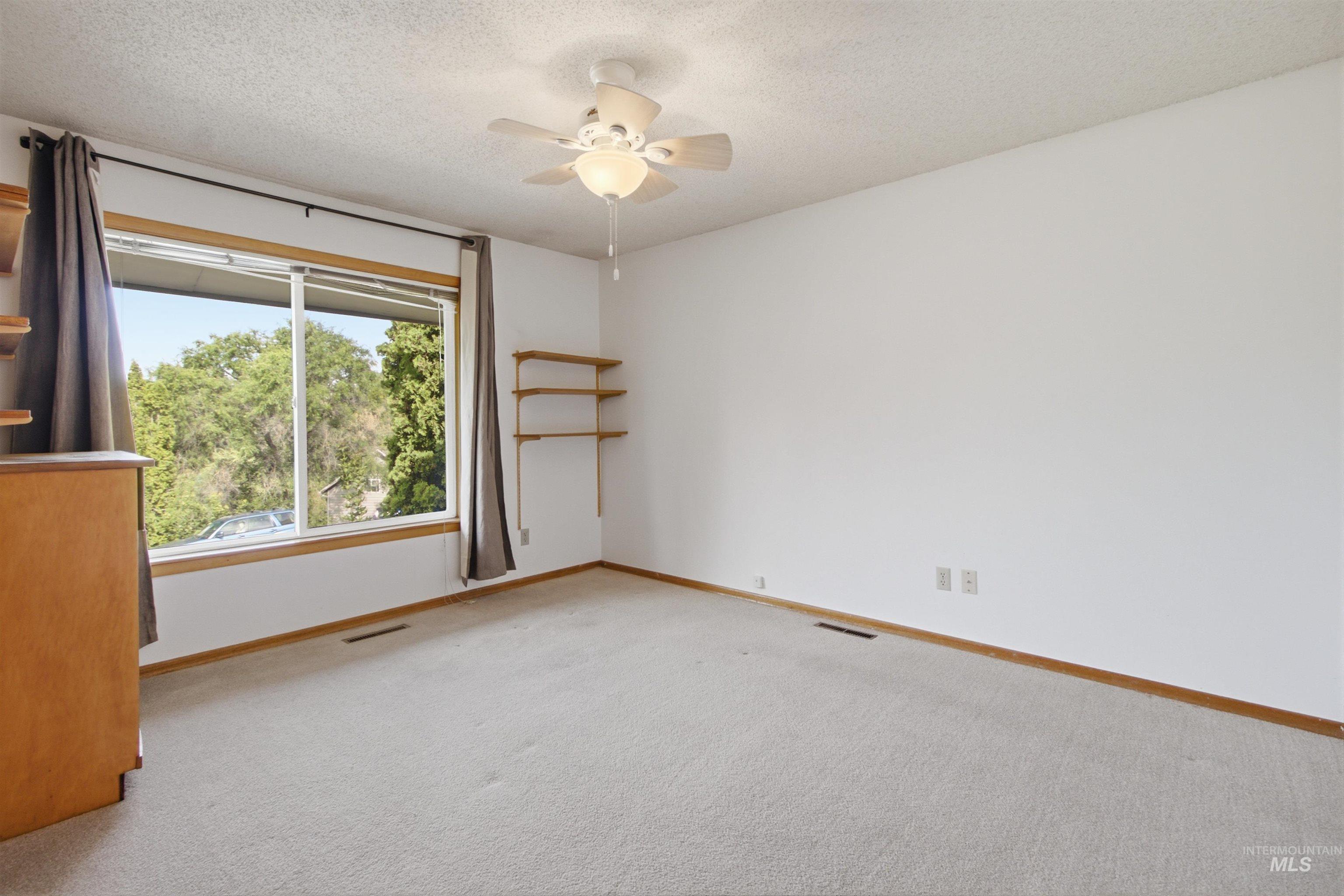 1426 View St, Moscow, Idaho 83843, 4 Bedrooms, 2 Bathrooms, Residential For Sale, Price $469,000, 98992997