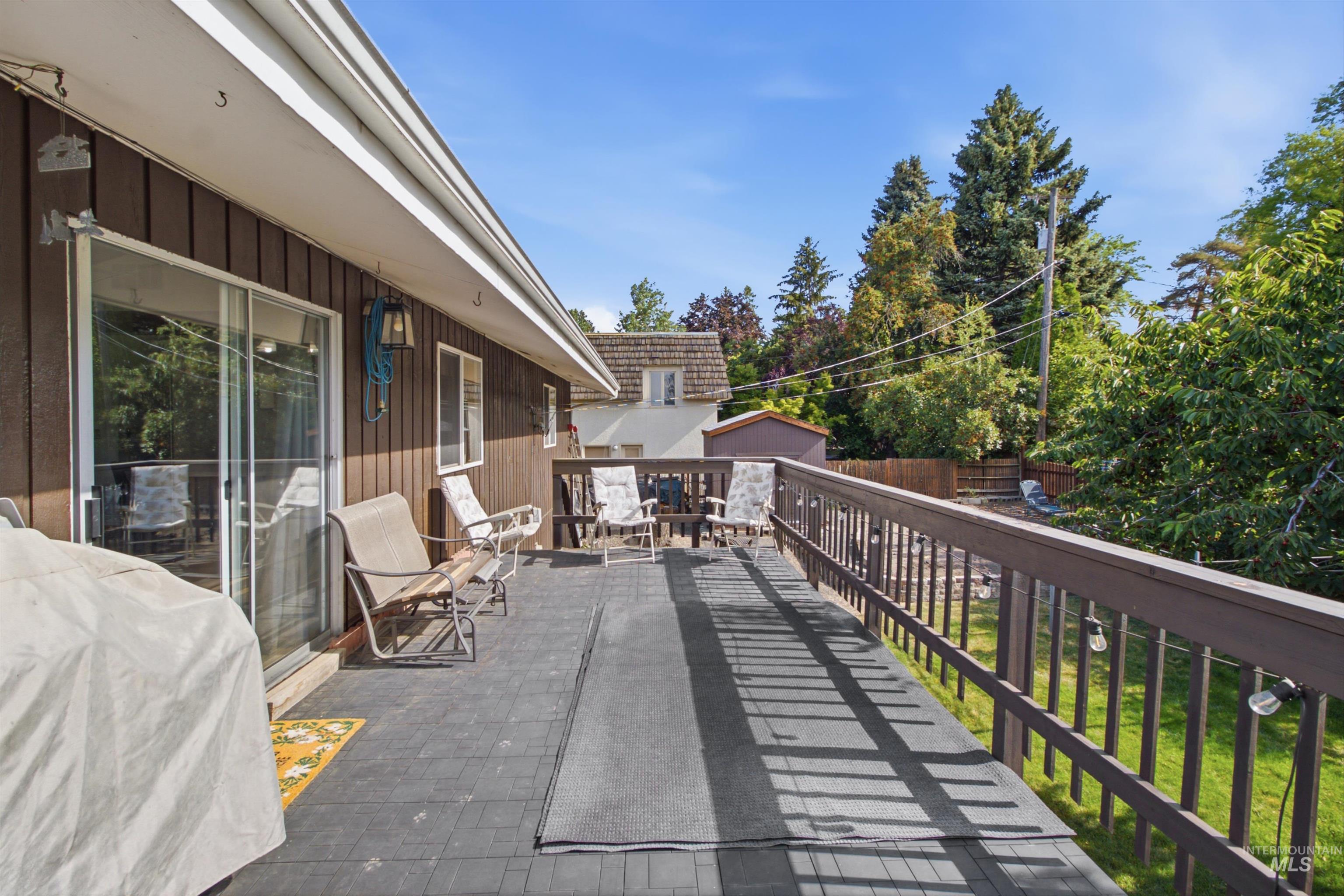 1426 View St, Moscow, Idaho 83843, 4 Bedrooms, 2 Bathrooms, Residential For Sale, Price $469,000, 98992997