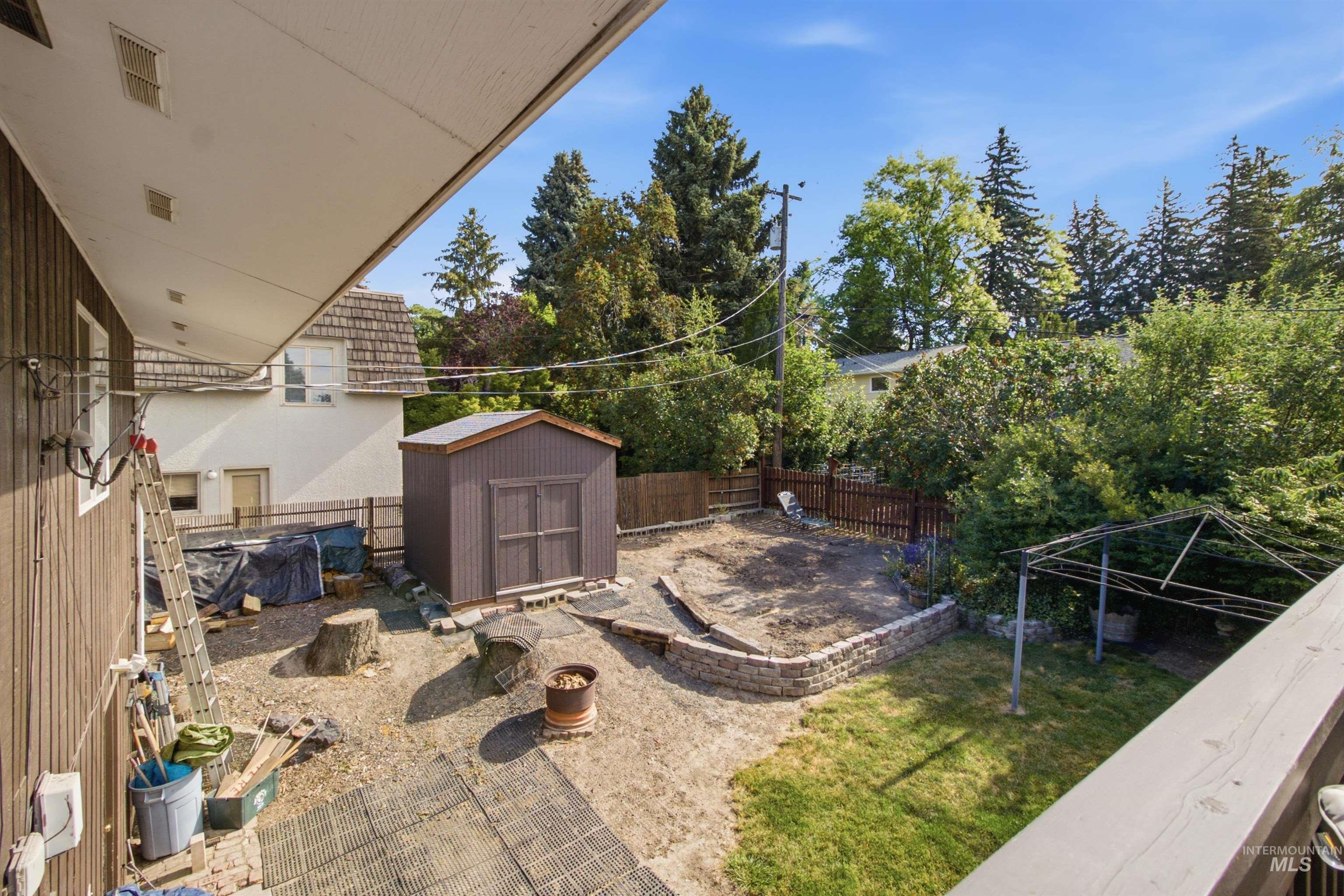 1426 View St, Moscow, Idaho 83843, 4 Bedrooms, 2 Bathrooms, Residential For Sale, Price $469,000, 98992997