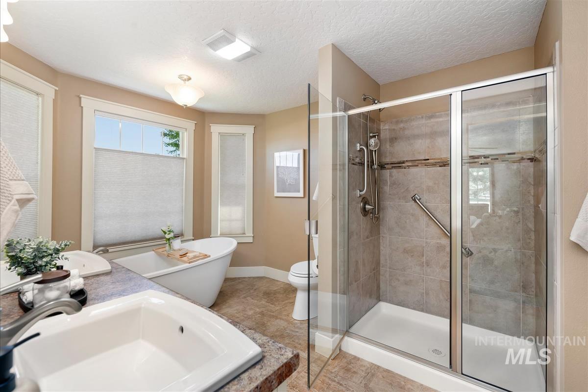 8133 Joplin Rd, Nampa, Idaho 83687-8001, 3 Bedrooms, 2 Bathrooms, Residential For Sale, Price $774,000,MLS 98992998