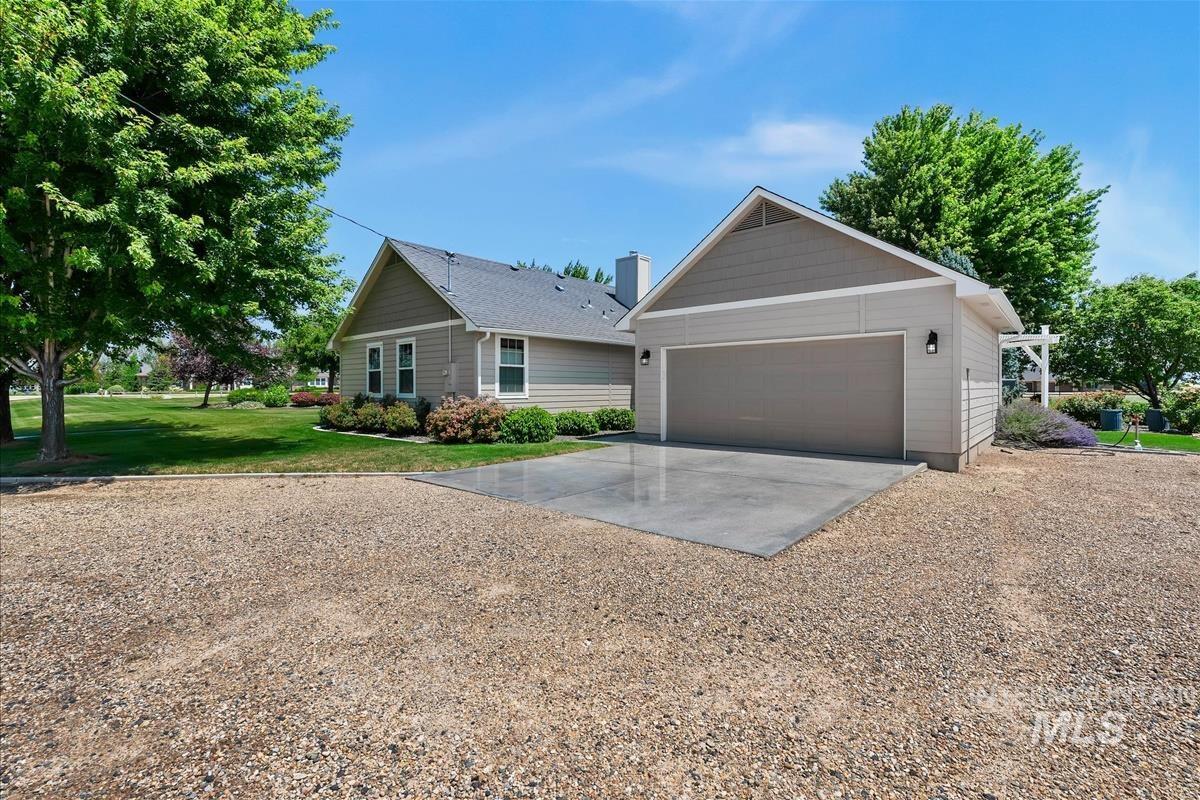 8133 Joplin Rd, Nampa, Idaho 83687-8001, 3 Bedrooms, 2 Bathrooms, Residential For Sale, Price $774,000,MLS 98992998