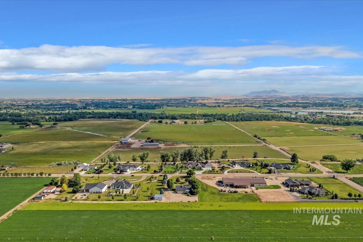 8133 Joplin Rd, Nampa, Idaho 83687-8001, 3 Bedrooms, 2 Bathrooms, Residential For Sale, Price $774,000,MLS 98992998