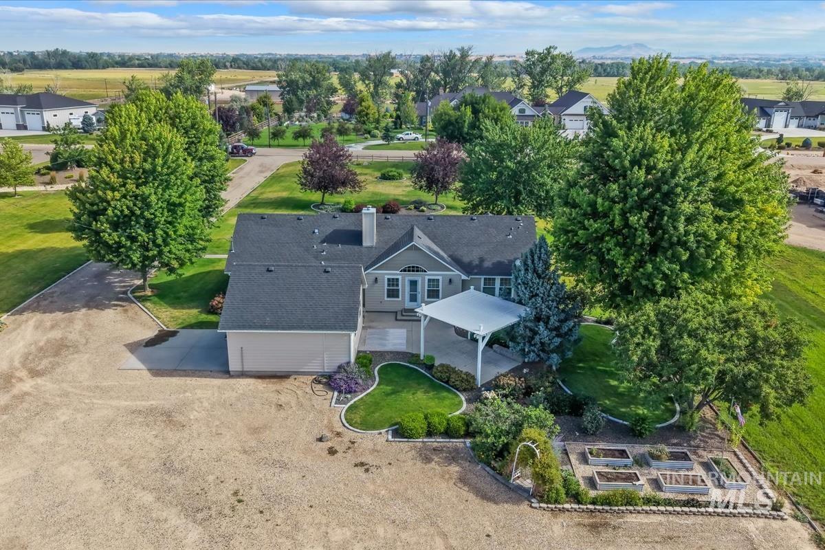 8133 Joplin Rd, Nampa, Idaho 83687-8001, 3 Bedrooms, 2 Bathrooms, Residential For Sale, Price $774,000,MLS 98992998