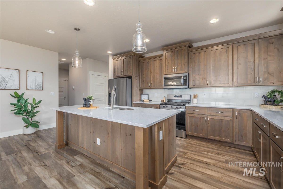 6253 S Hill Farm Way, Meridian, Idaho 83642, 3 Bedrooms, 2 Bathrooms, Residential For Sale, Price $525,000, 98993000