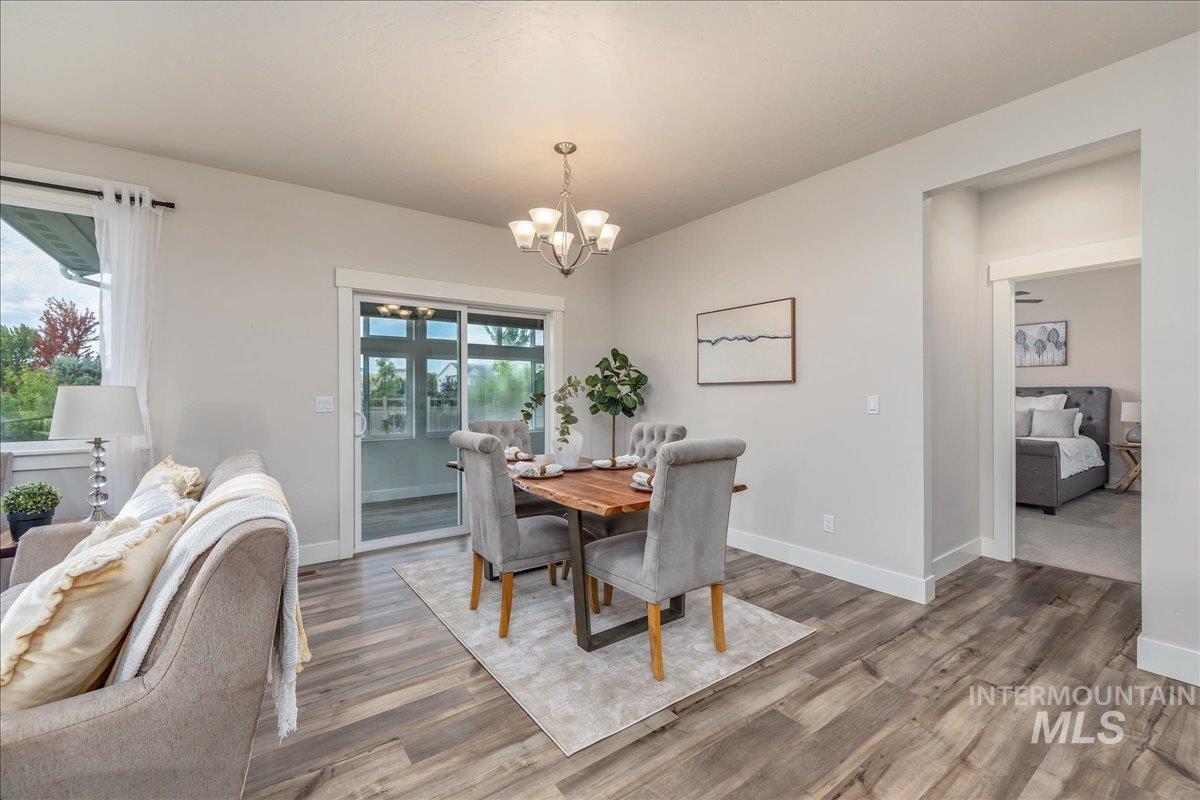 6253 S Hill Farm Way, Meridian, Idaho 83642, 3 Bedrooms, 2 Bathrooms, Residential For Sale, Price $525,000, 98993000