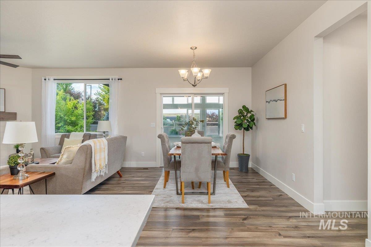 6253 S Hill Farm Way, Meridian, Idaho 83642, 3 Bedrooms, 2 Bathrooms, Residential For Sale, Price $525,000, 98993000