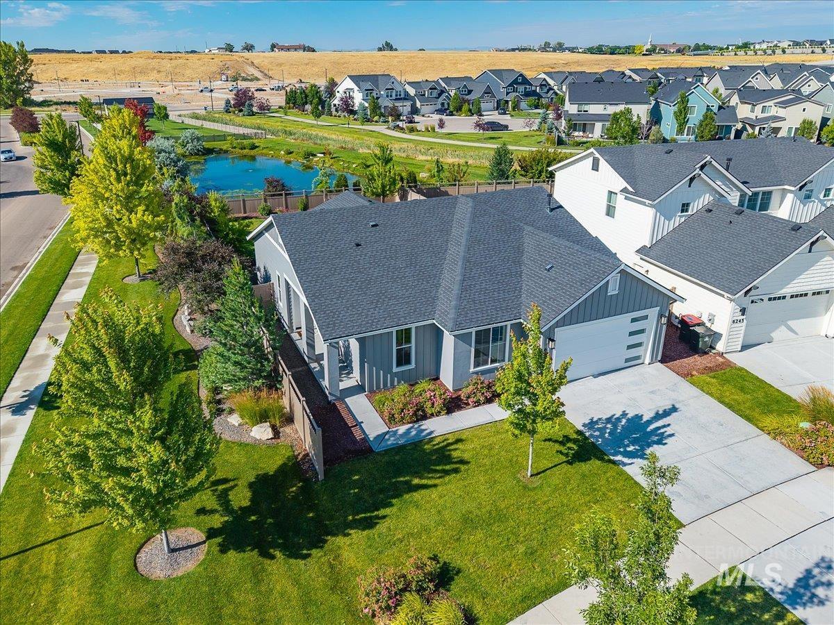6253 S Hill Farm Way, Meridian, Idaho 83642, 3 Bedrooms, 2 Bathrooms, Residential For Sale, Price $525,000, 98993000