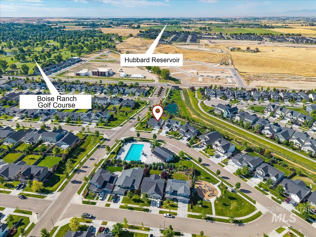 6253 S Hill Farm Way, Meridian, Idaho 83642, 3 Bedrooms, 2 Bathrooms, Residential For Sale, Price $525,000, 98993000