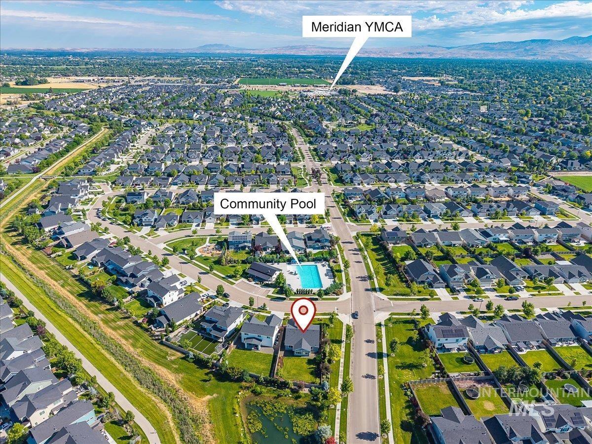 6253 S Hill Farm Way, Meridian, Idaho 83642, 3 Bedrooms, 2 Bathrooms, Residential For Sale, Price $525,000, 98993000